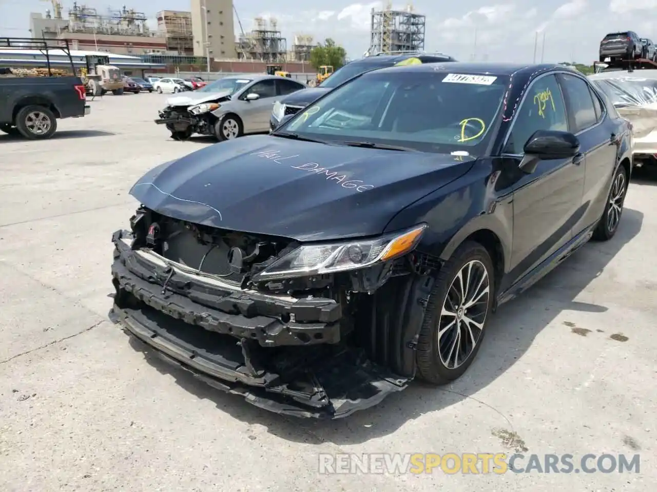 2 Photograph of a damaged car 4T1G11AK0LU913125 TOYOTA CAMRY 2020