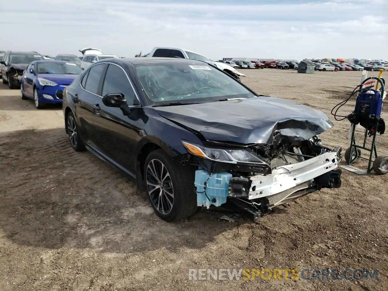 1 Photograph of a damaged car 4T1G11AK0LU913562 TOYOTA CAMRY 2020