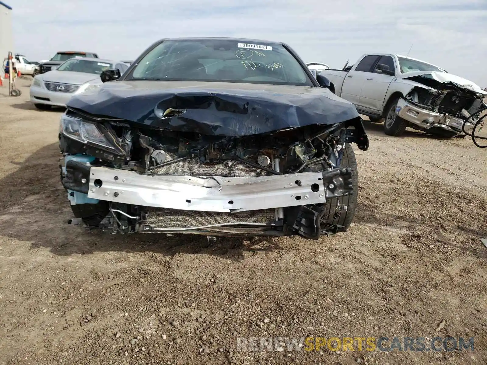 9 Photograph of a damaged car 4T1G11AK0LU913562 TOYOTA CAMRY 2020