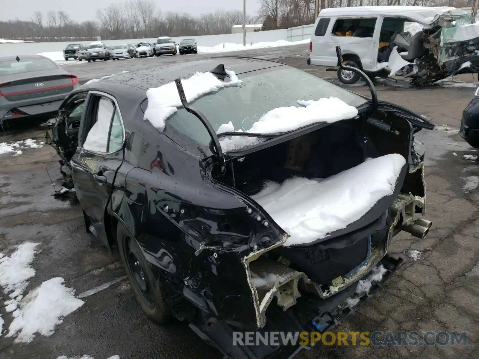 3 Photograph of a damaged car 4T1G11AK0LU915859 TOYOTA CAMRY 2020