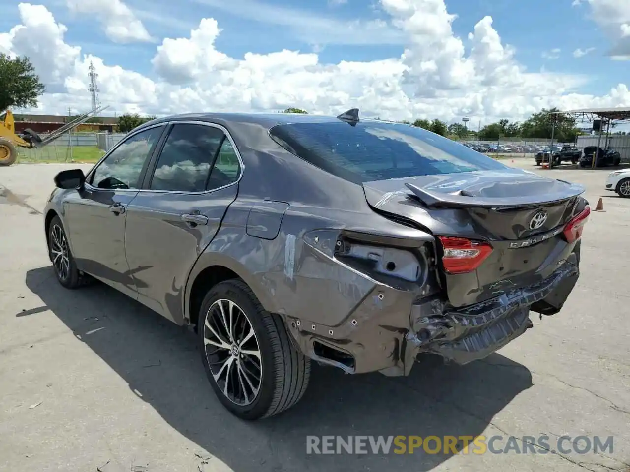 3 Photograph of a damaged car 4T1G11AK0LU919930 TOYOTA CAMRY 2020