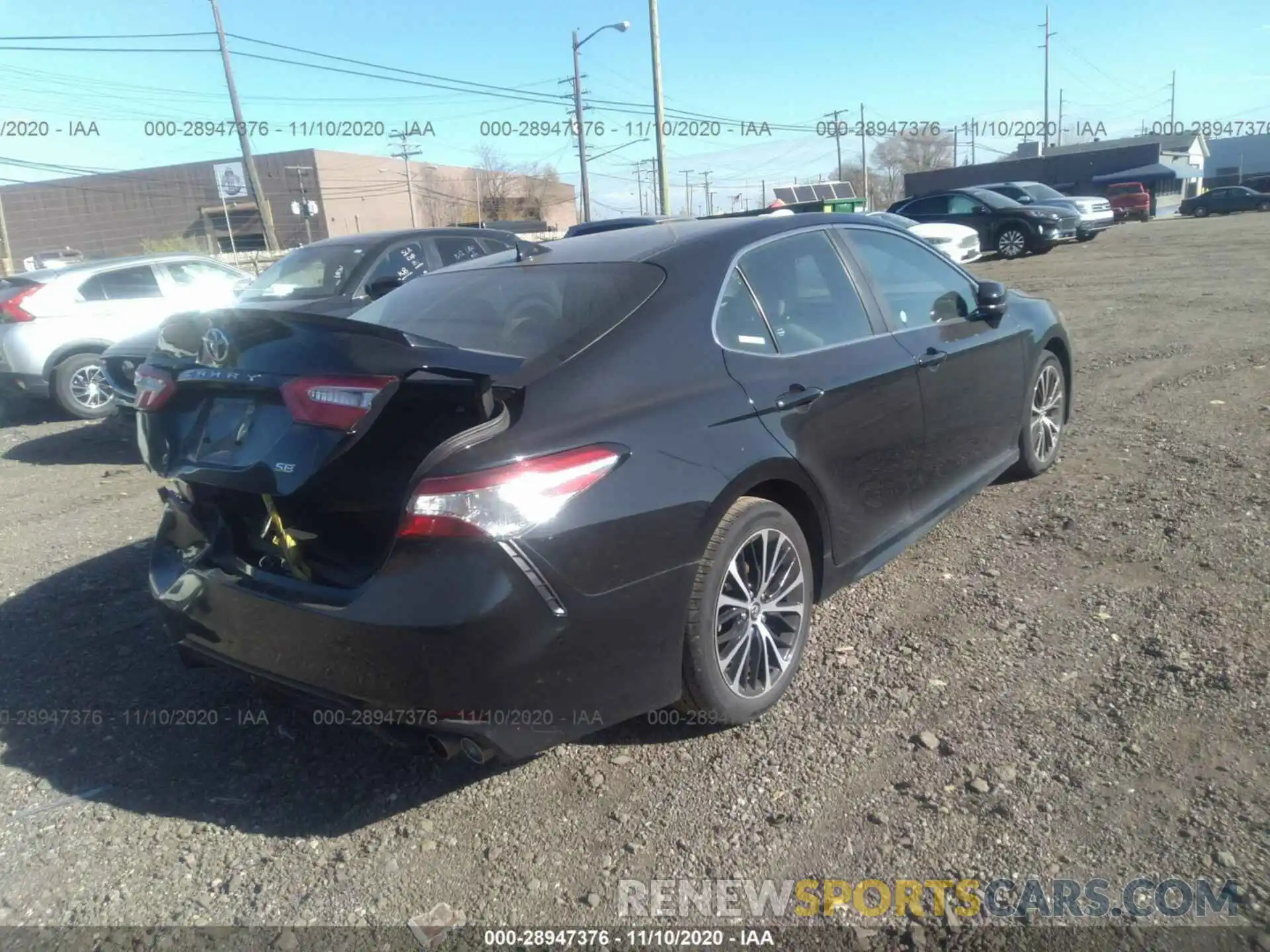 4 Photograph of a damaged car 4T1G11AK0LU922276 TOYOTA CAMRY 2020