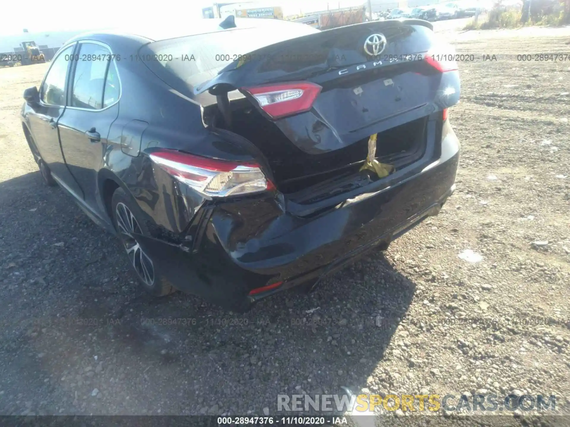 6 Photograph of a damaged car 4T1G11AK0LU922276 TOYOTA CAMRY 2020