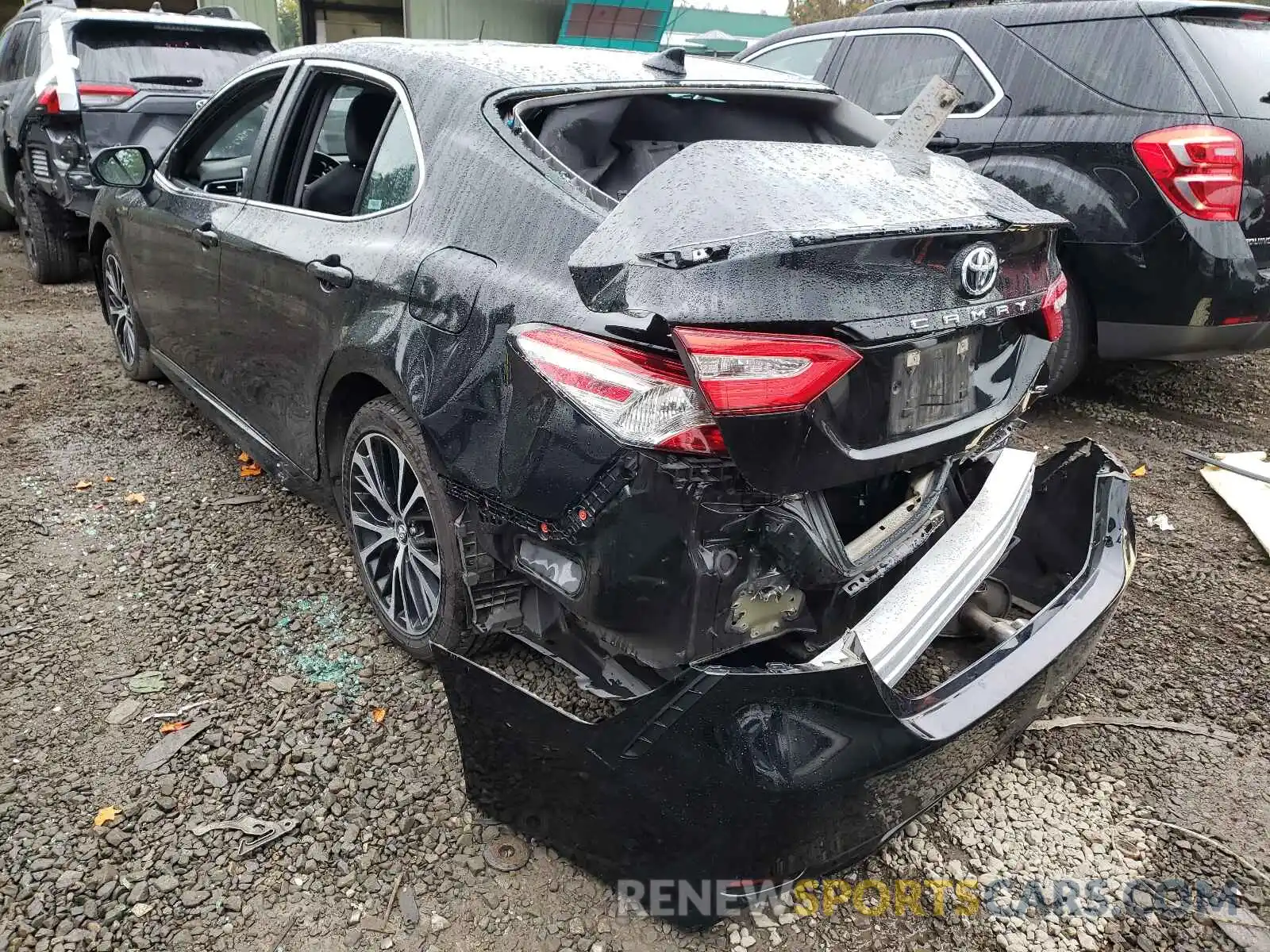 3 Photograph of a damaged car 4T1G11AK0LU927039 TOYOTA CAMRY 2020