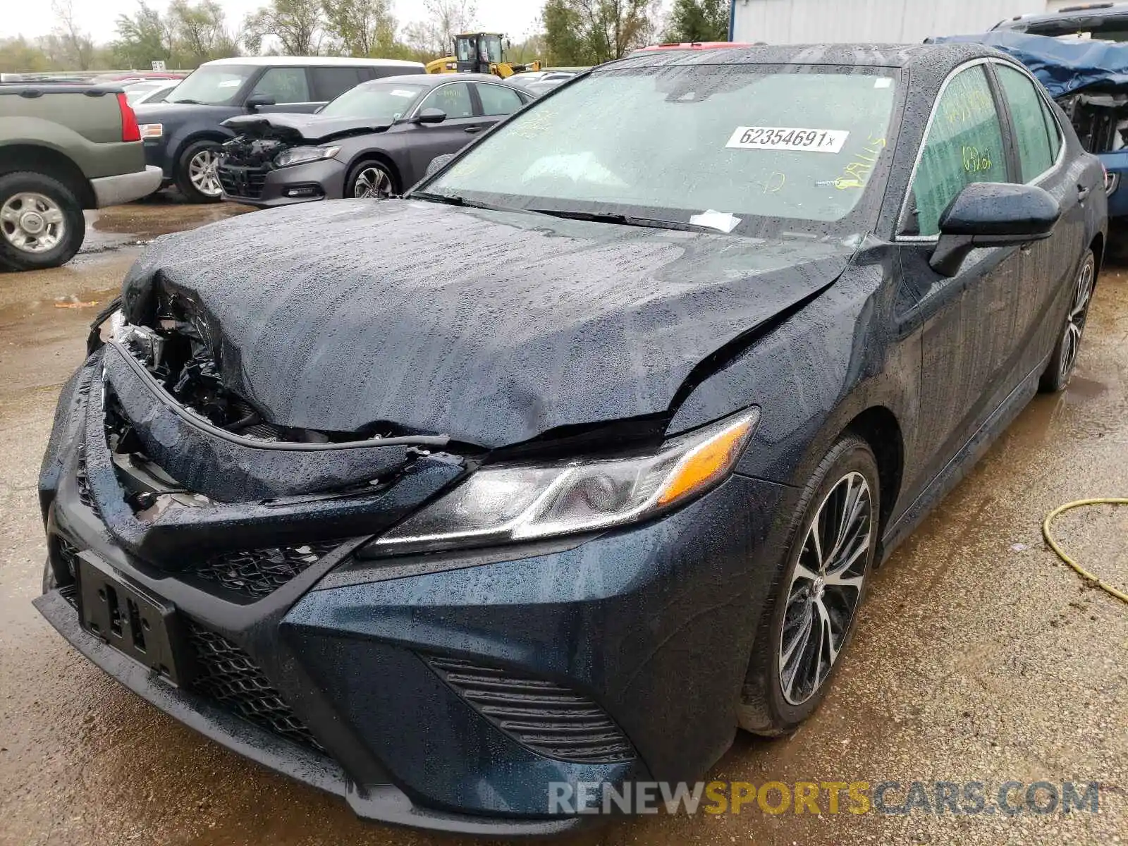 2 Photograph of a damaged car 4T1G11AK0LU929115 TOYOTA CAMRY 2020