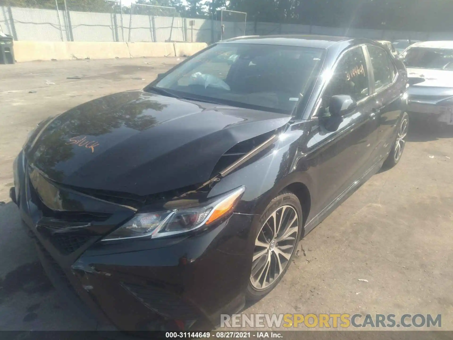 2 Photograph of a damaged car 4T1G11AK0LU930801 TOYOTA CAMRY 2020