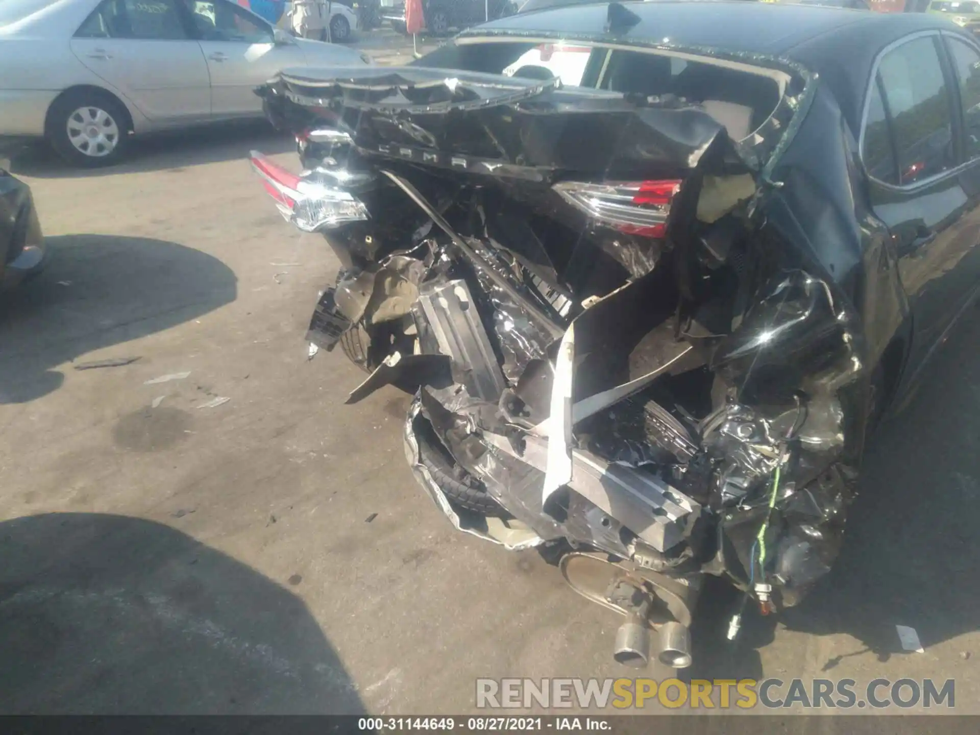 6 Photograph of a damaged car 4T1G11AK0LU930801 TOYOTA CAMRY 2020