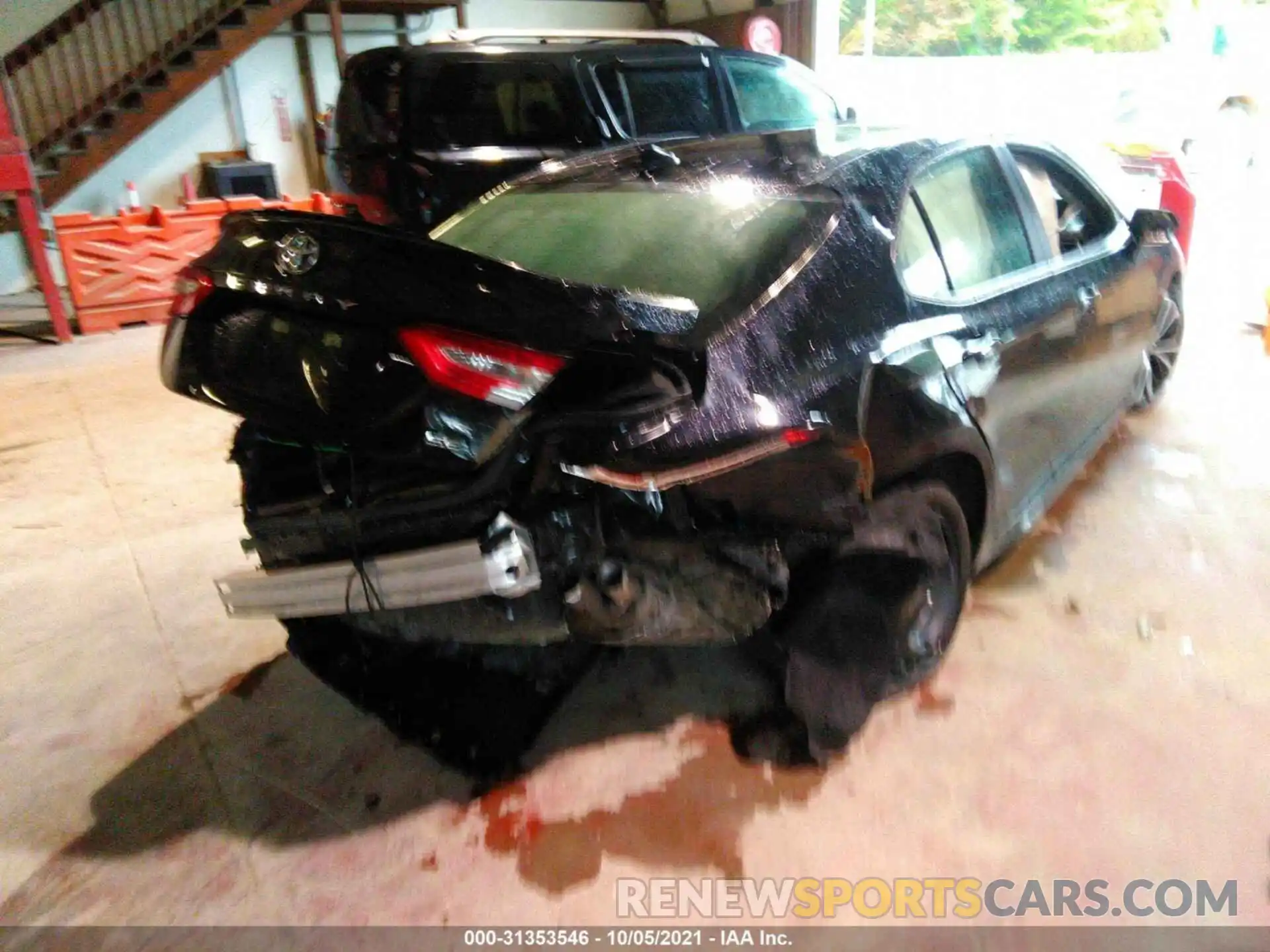 4 Photograph of a damaged car 4T1G11AK0LU931270 TOYOTA CAMRY 2020