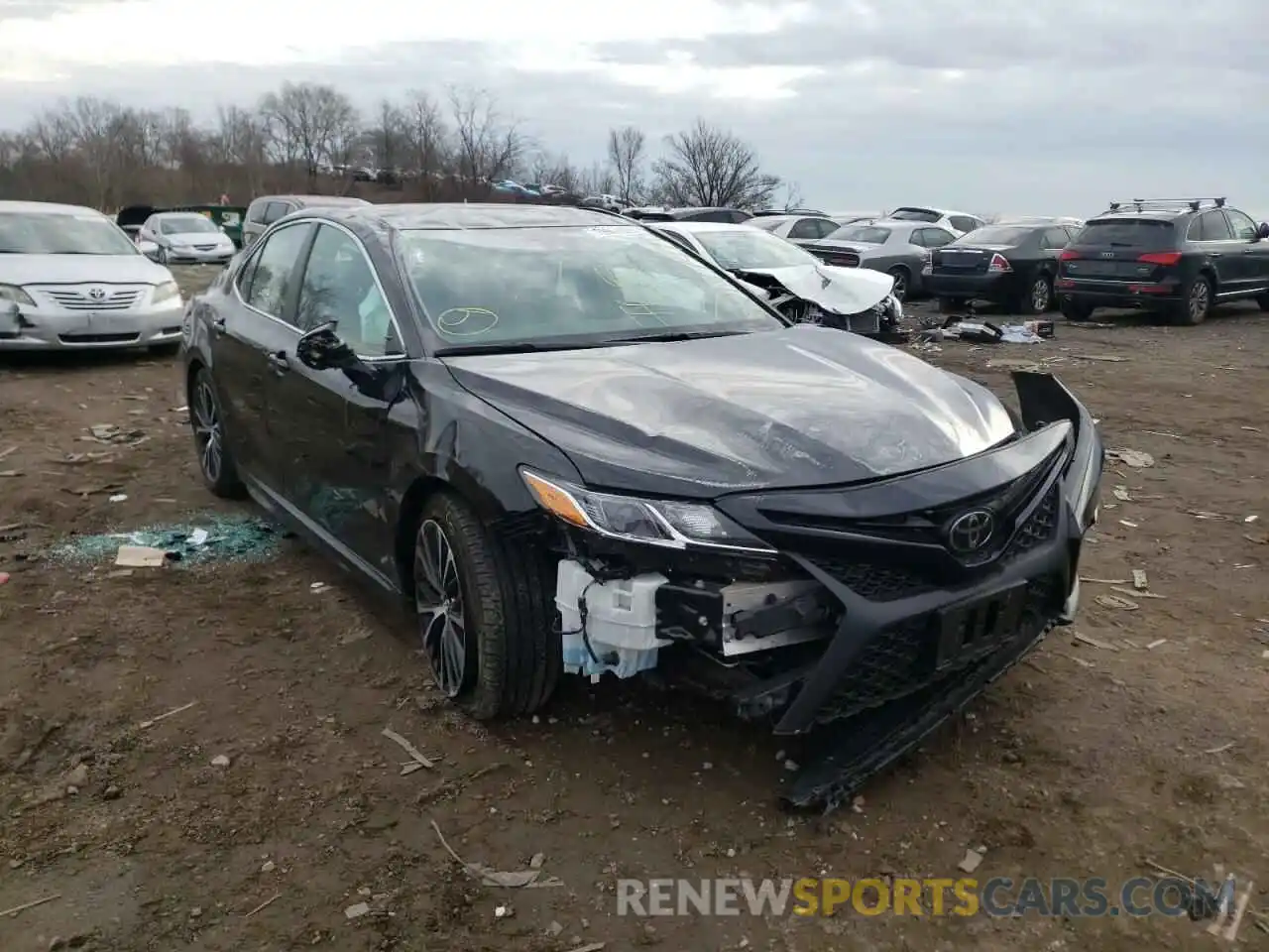 9 Photograph of a damaged car 4T1G11AK0LU932614 TOYOTA CAMRY 2020