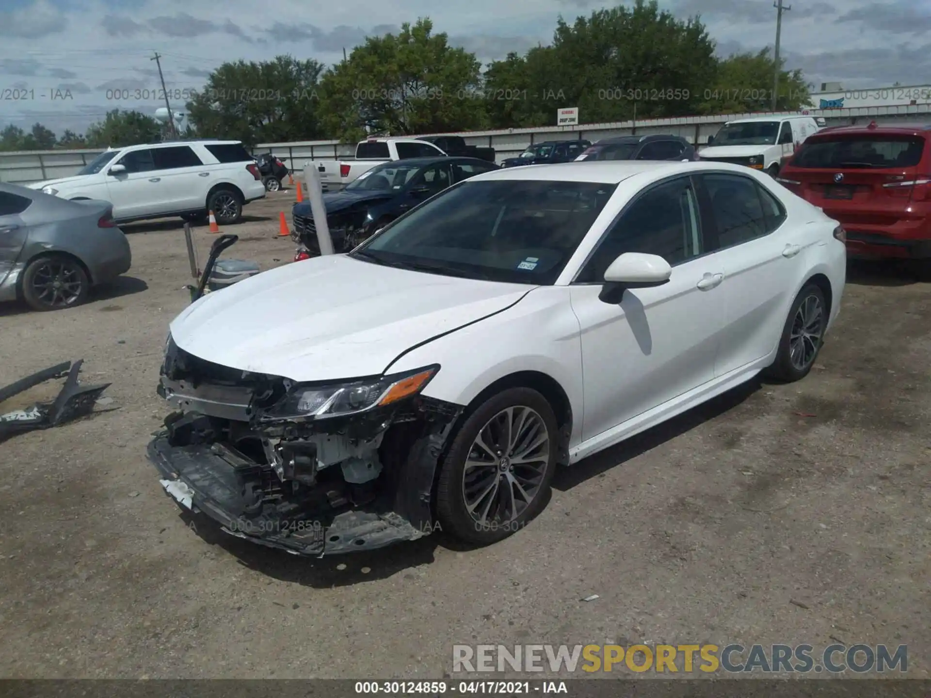 2 Photograph of a damaged car 4T1G11AK0LU932824 TOYOTA CAMRY 2020