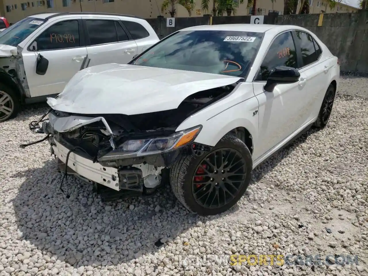 2 Photograph of a damaged car 4T1G11AK0LU934976 TOYOTA CAMRY 2020