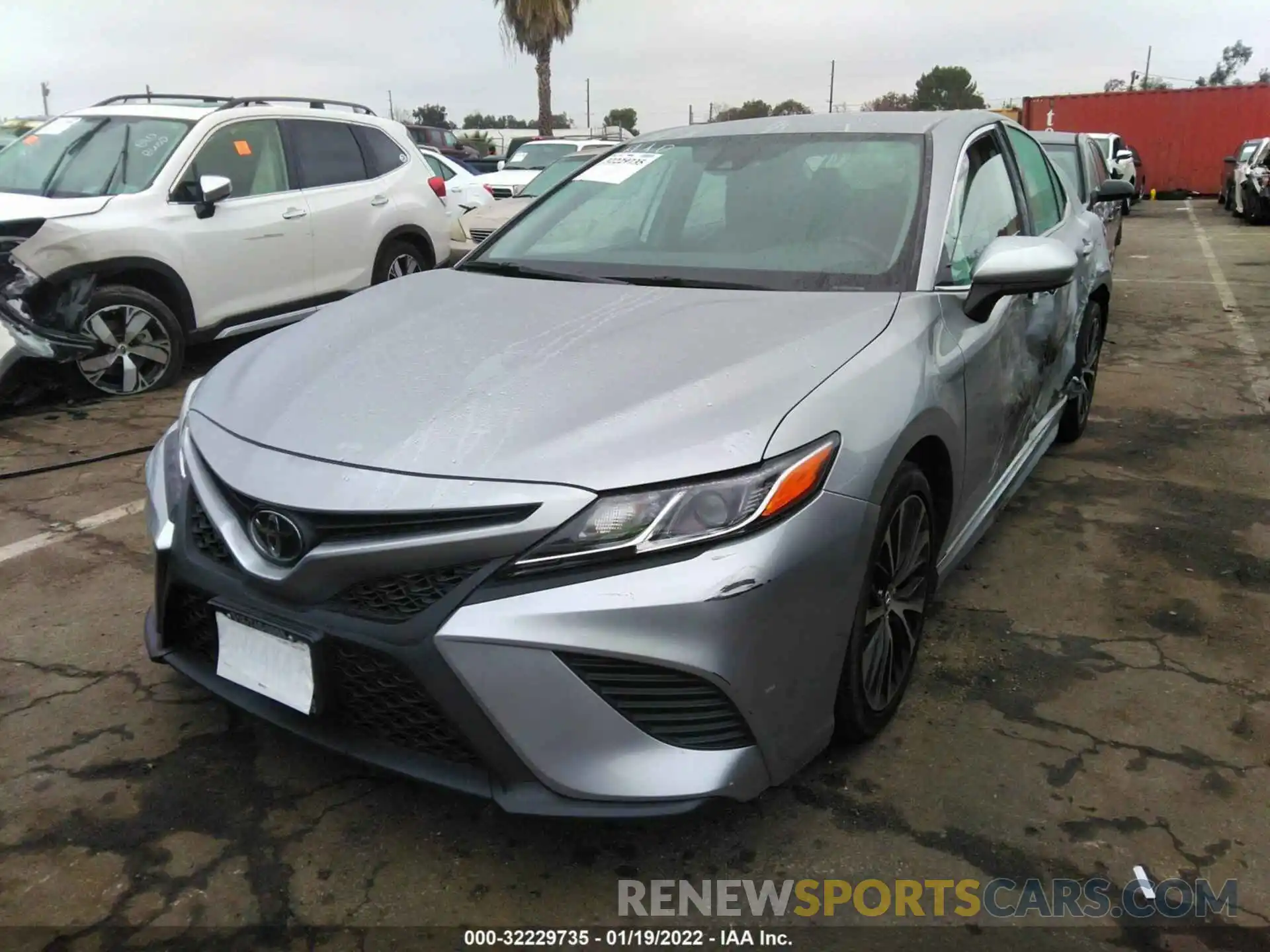 2 Photograph of a damaged car 4T1G11AK0LU935142 TOYOTA CAMRY 2020