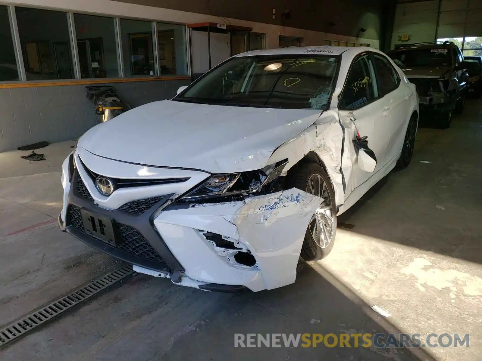 2 Photograph of a damaged car 4T1G11AK0LU936923 TOYOTA CAMRY 2020