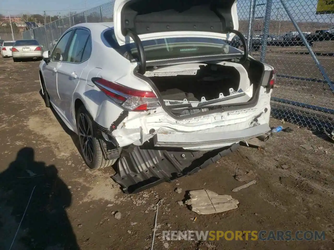 9 Photograph of a damaged car 4T1G11AK0LU937795 TOYOTA CAMRY 2020