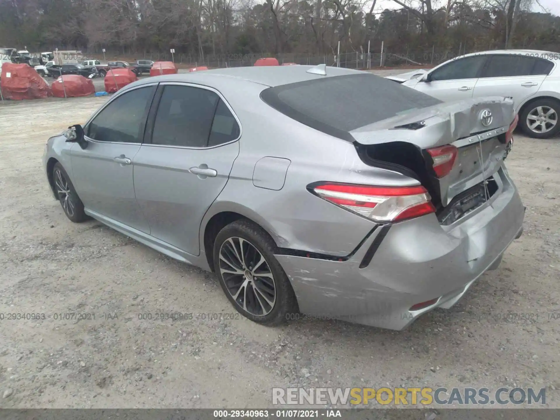 3 Photograph of a damaged car 4T1G11AK0LU938042 TOYOTA CAMRY 2020