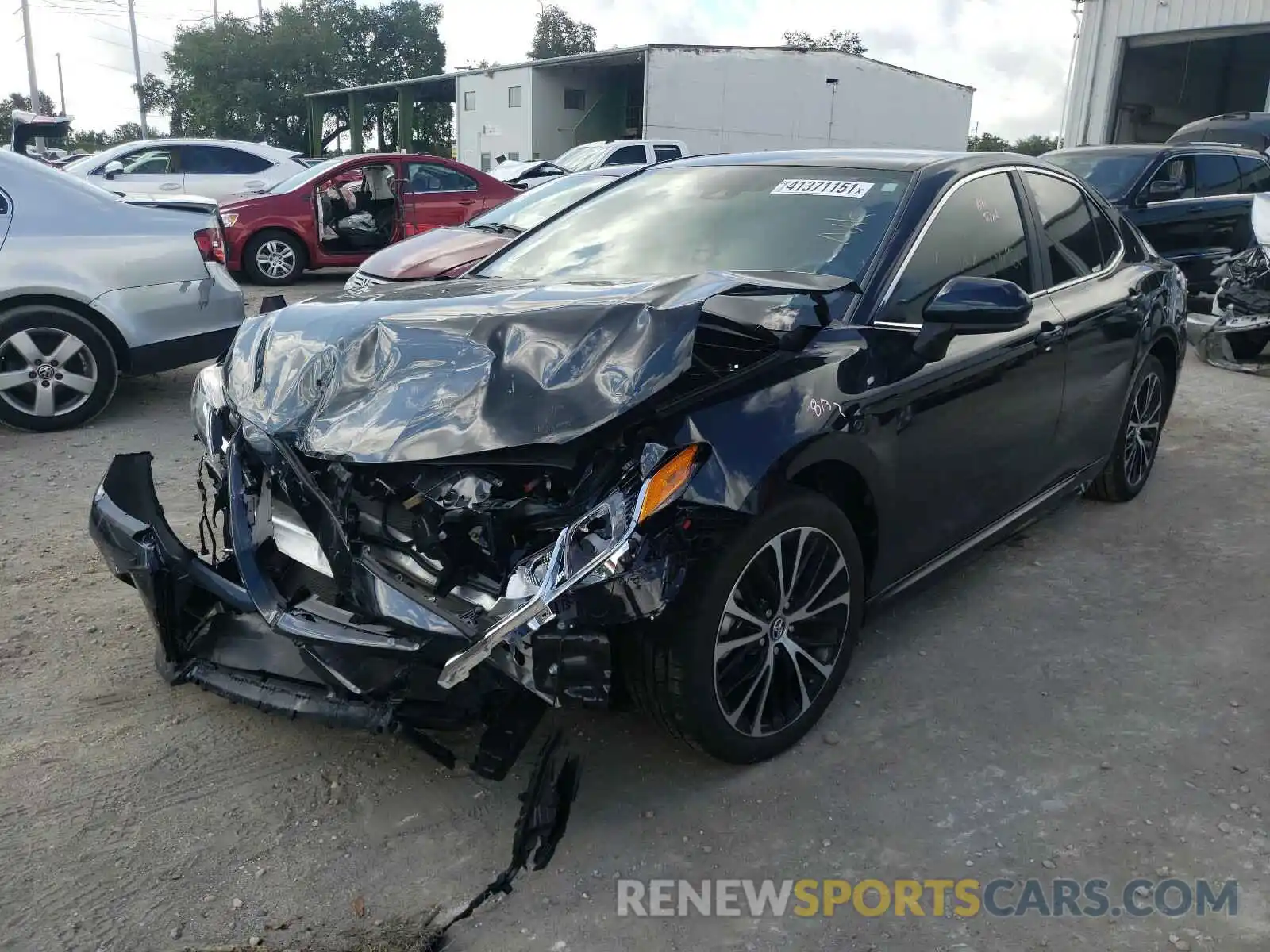 2 Photograph of a damaged car 4T1G11AK0LU939370 TOYOTA CAMRY 2020