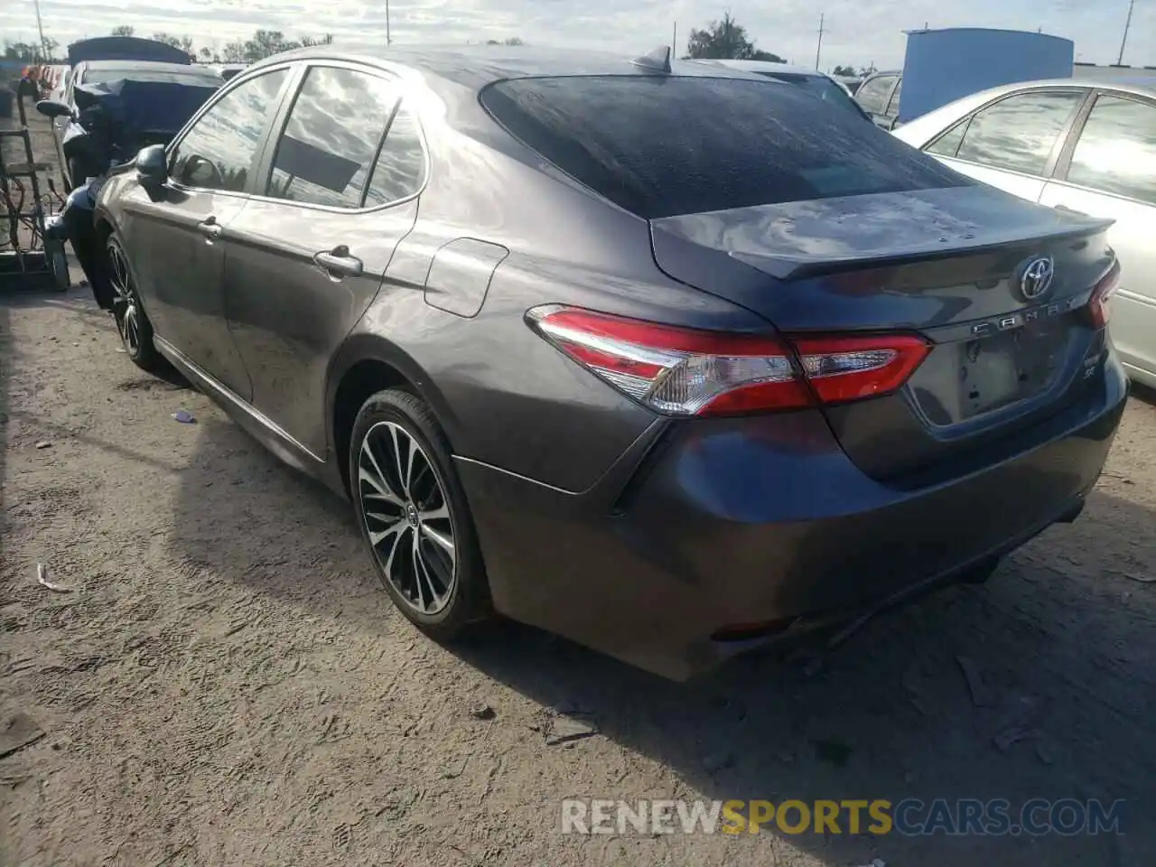 3 Photograph of a damaged car 4T1G11AK0LU941300 TOYOTA CAMRY 2020