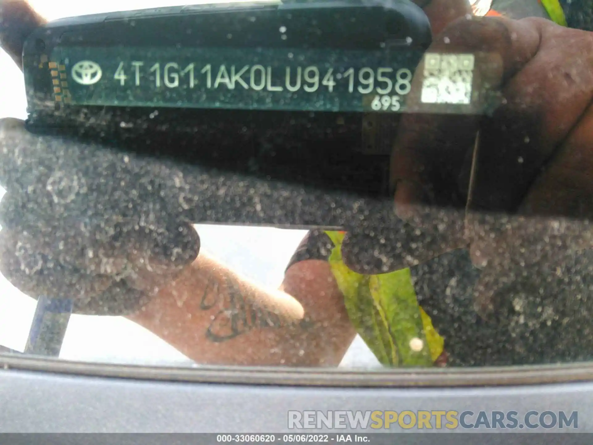 9 Photograph of a damaged car 4T1G11AK0LU941958 TOYOTA CAMRY 2020