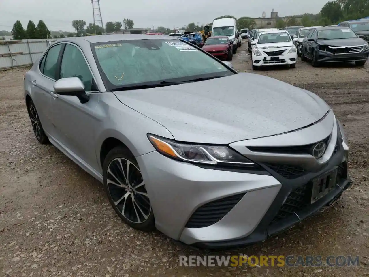 1 Photograph of a damaged car 4T1G11AK0LU947971 TOYOTA CAMRY 2020