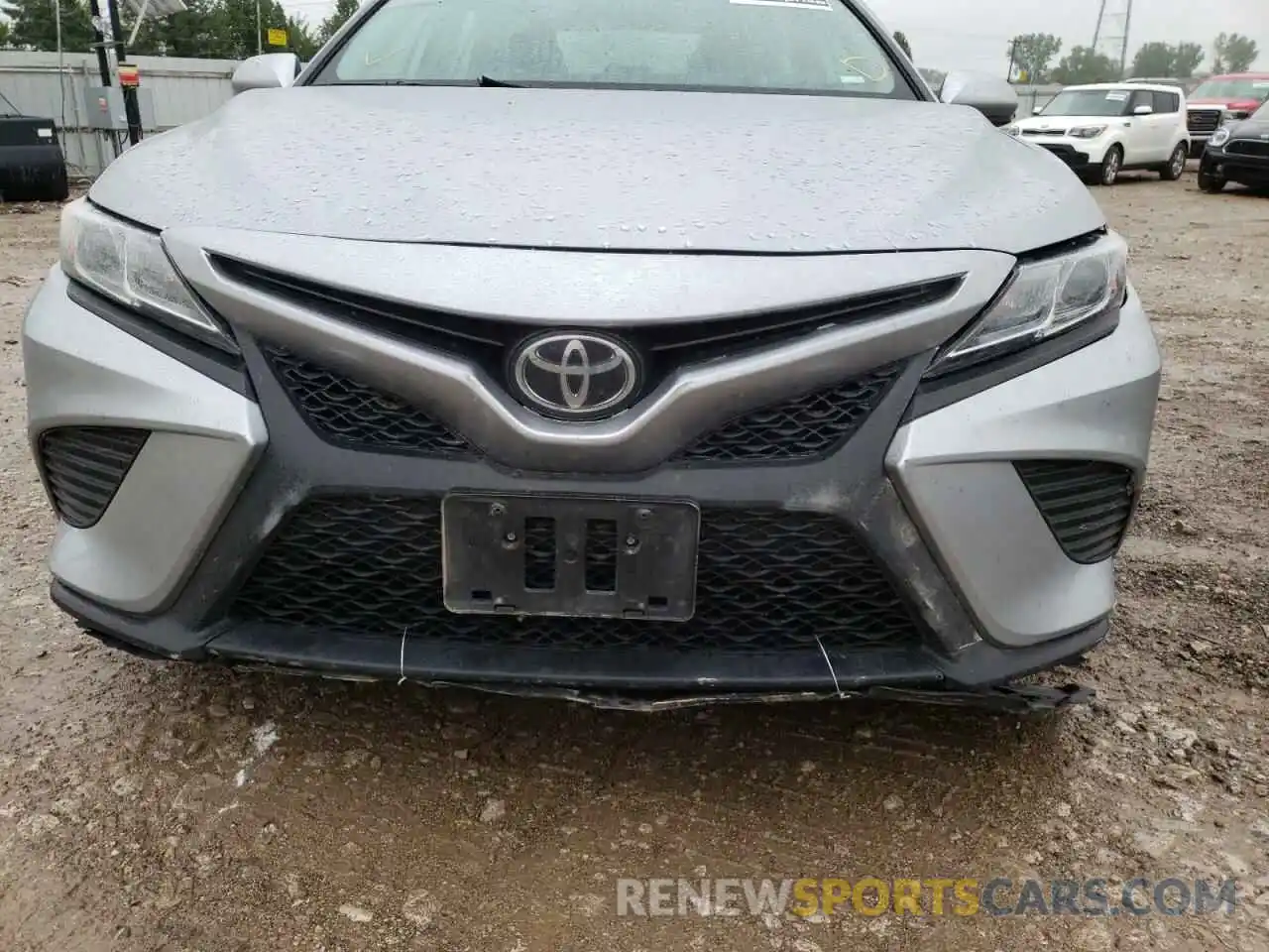 9 Photograph of a damaged car 4T1G11AK0LU947971 TOYOTA CAMRY 2020