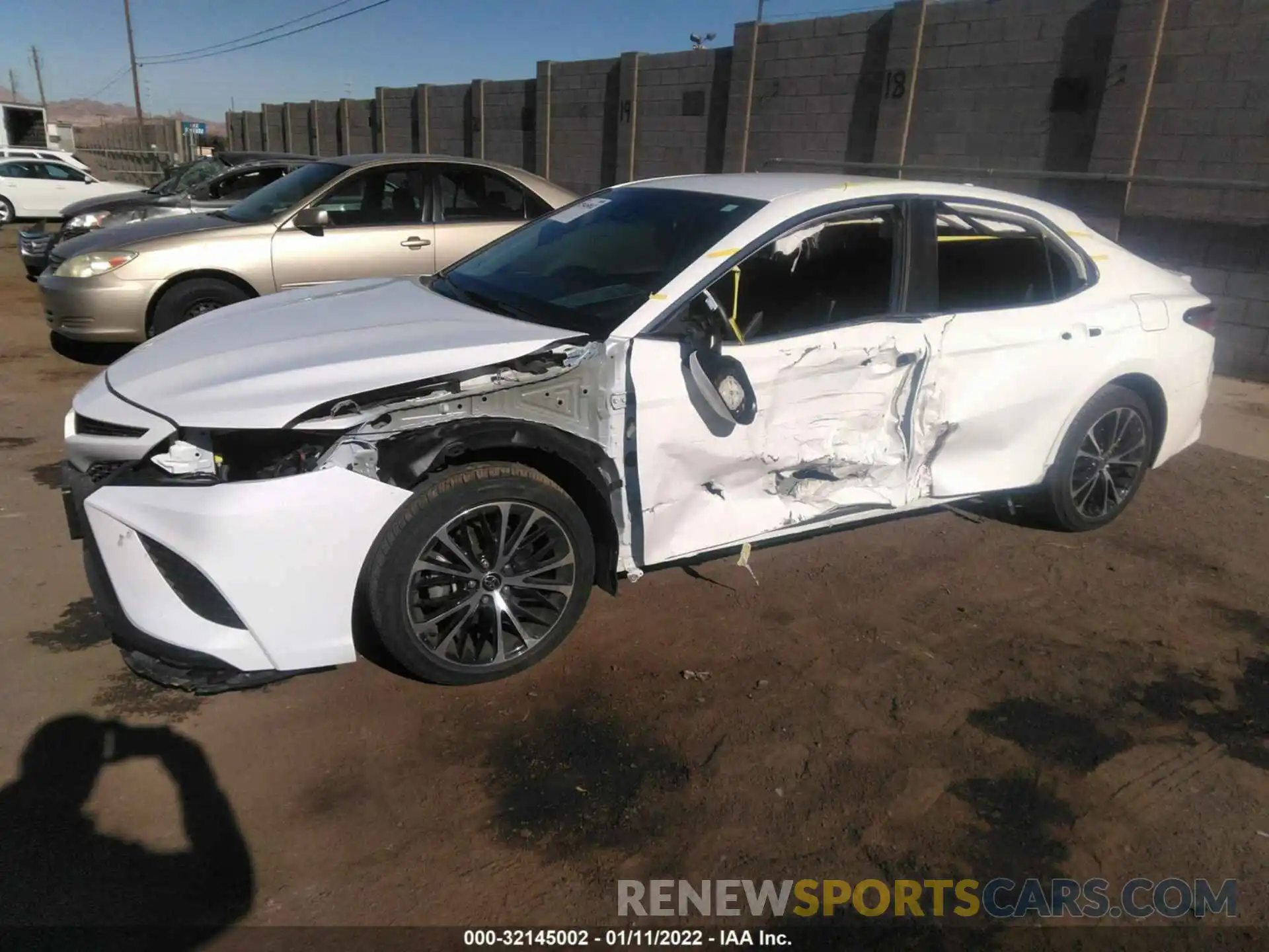 2 Photograph of a damaged car 4T1G11AK0LU951504 TOYOTA CAMRY 2020