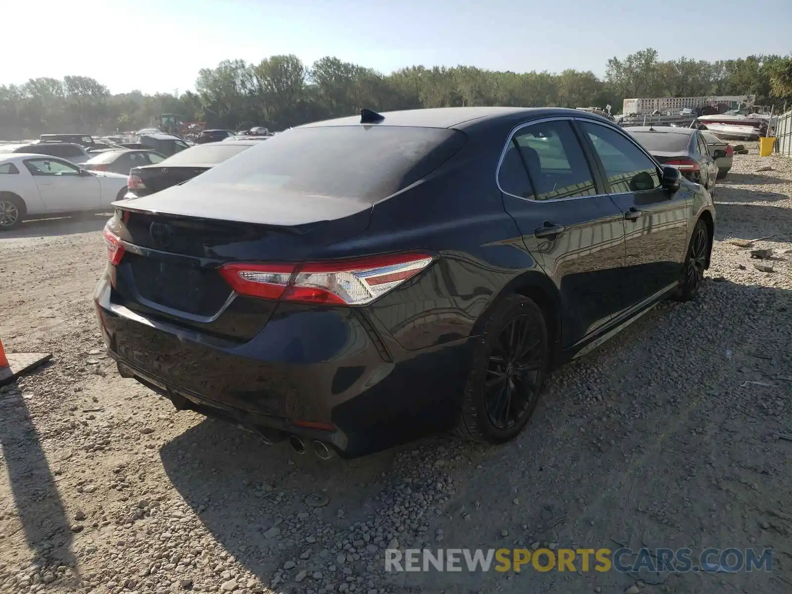 4 Photograph of a damaged car 4T1G11AK0LU954774 TOYOTA CAMRY 2020