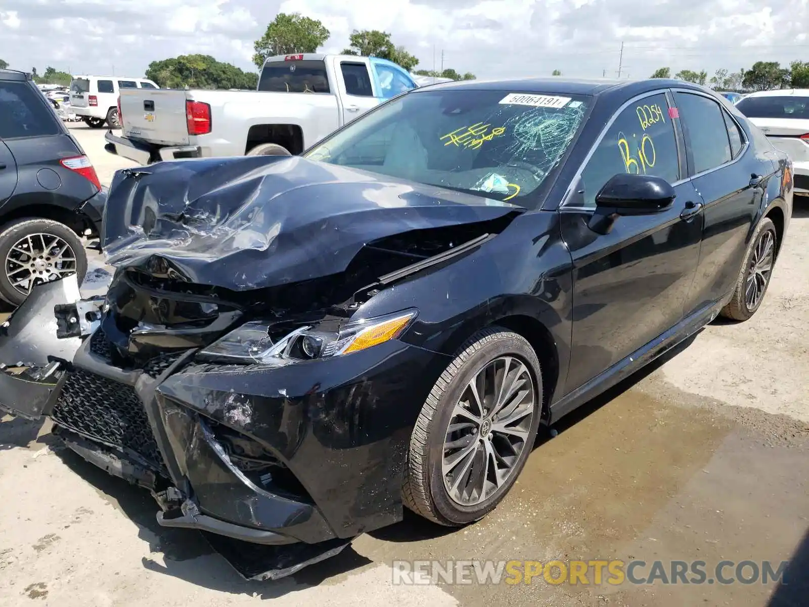 2 Photograph of a damaged car 4T1G11AK0LU959263 TOYOTA CAMRY 2020