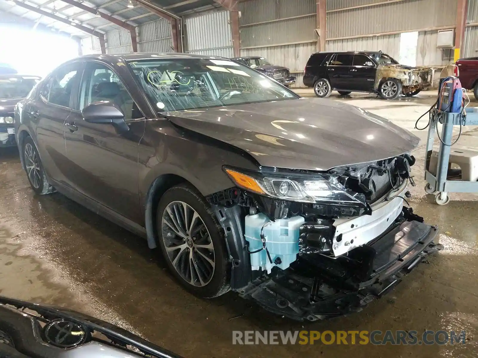 1 Photograph of a damaged car 4T1G11AK0LU961482 TOYOTA CAMRY 2020