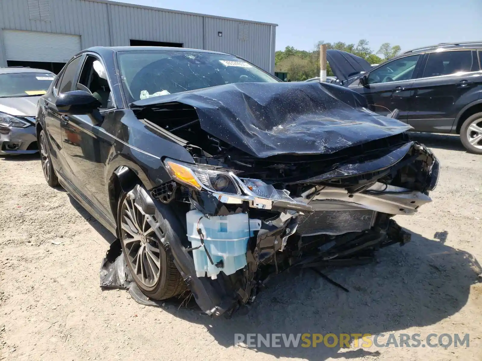 1 Photograph of a damaged car 4T1G11AK0LU963264 TOYOTA CAMRY 2020