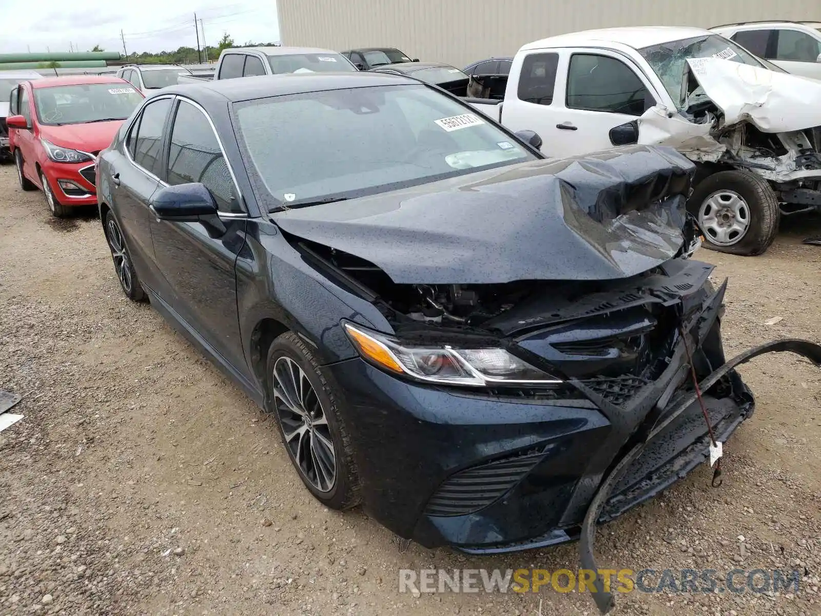 1 Photograph of a damaged car 4T1G11AK0LU966505 TOYOTA CAMRY 2020