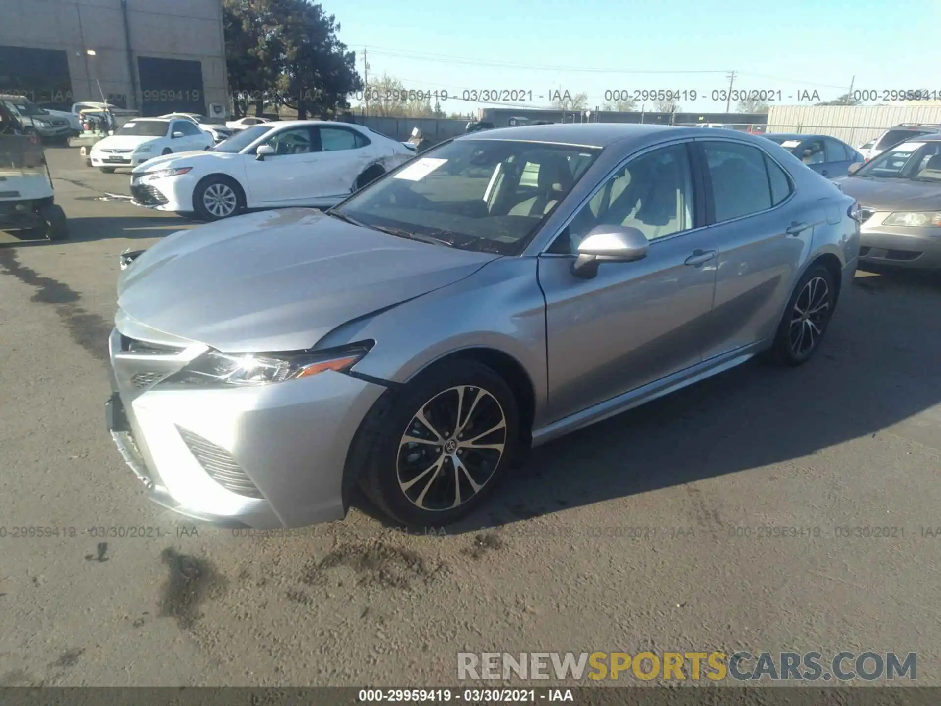 2 Photograph of a damaged car 4T1G11AK0LU975222 TOYOTA CAMRY 2020