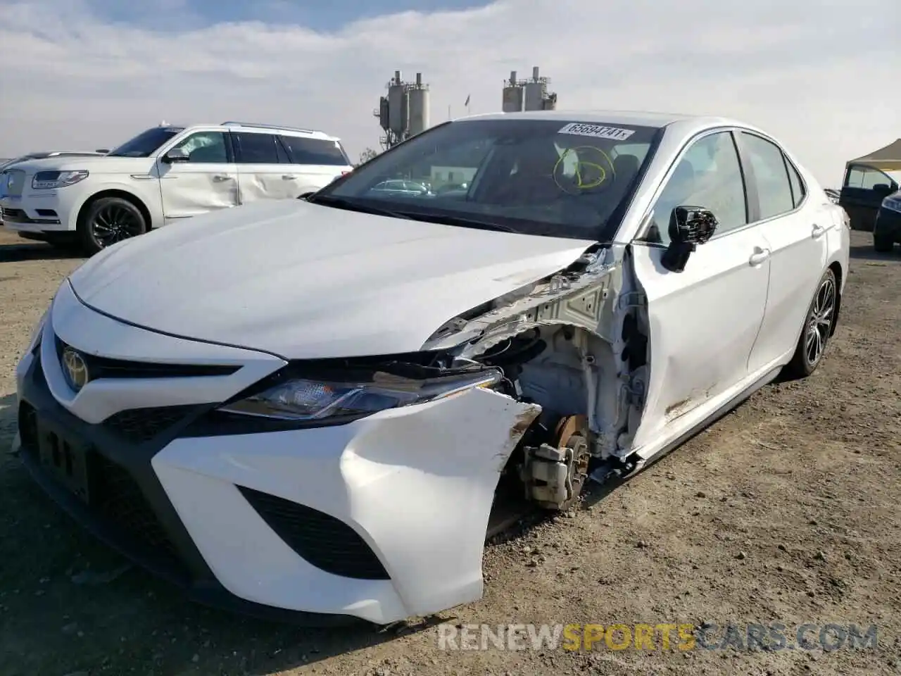 2 Photograph of a damaged car 4T1G11AK0LU984163 TOYOTA CAMRY 2020