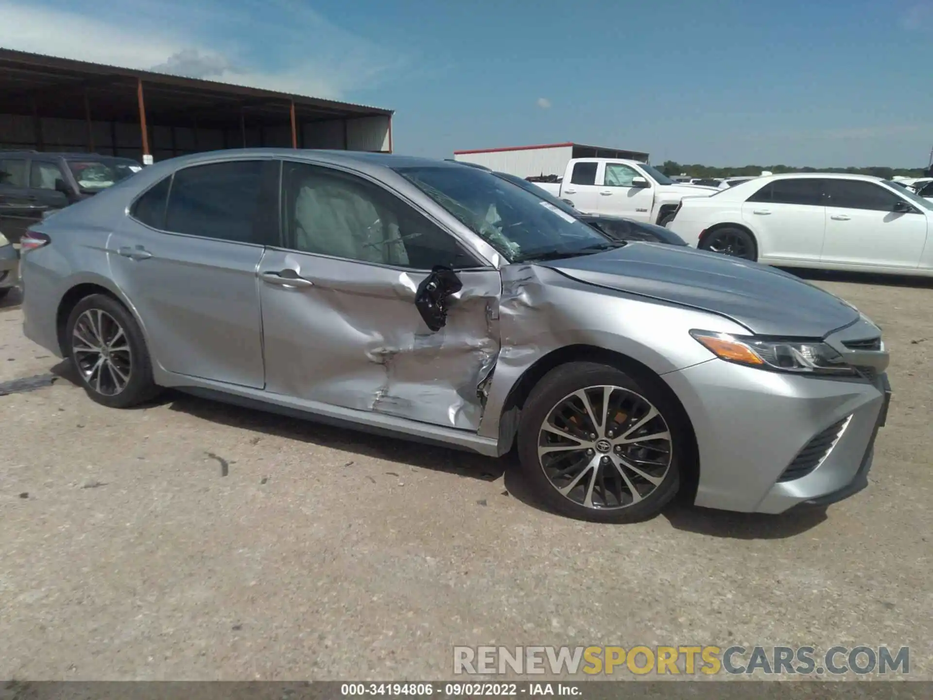 1 Photograph of a damaged car 4T1G11AK0LU988276 TOYOTA CAMRY 2020