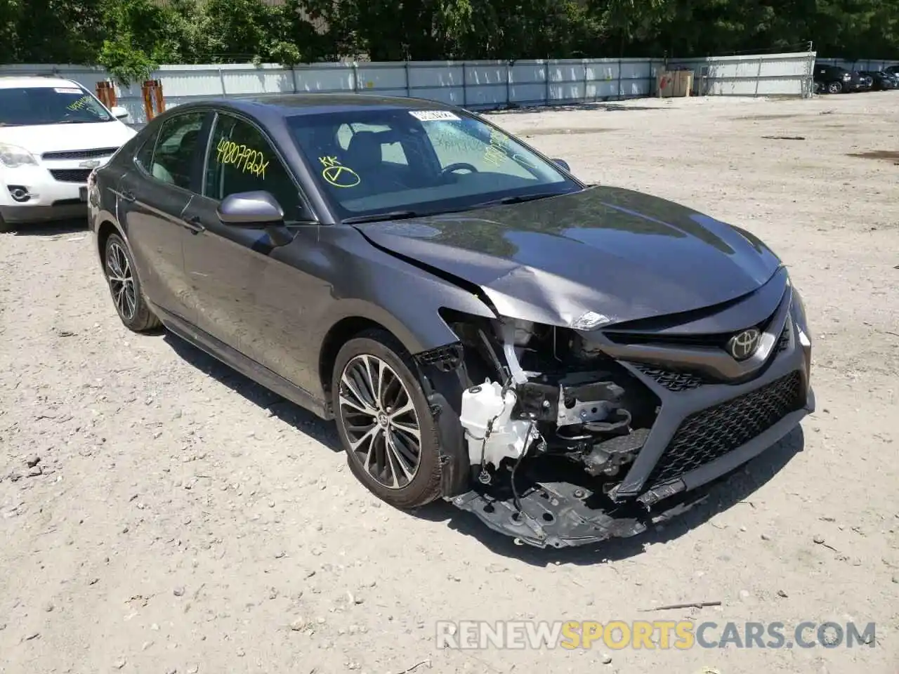 1 Photograph of a damaged car 4T1G11AK1LU305467 TOYOTA CAMRY 2020