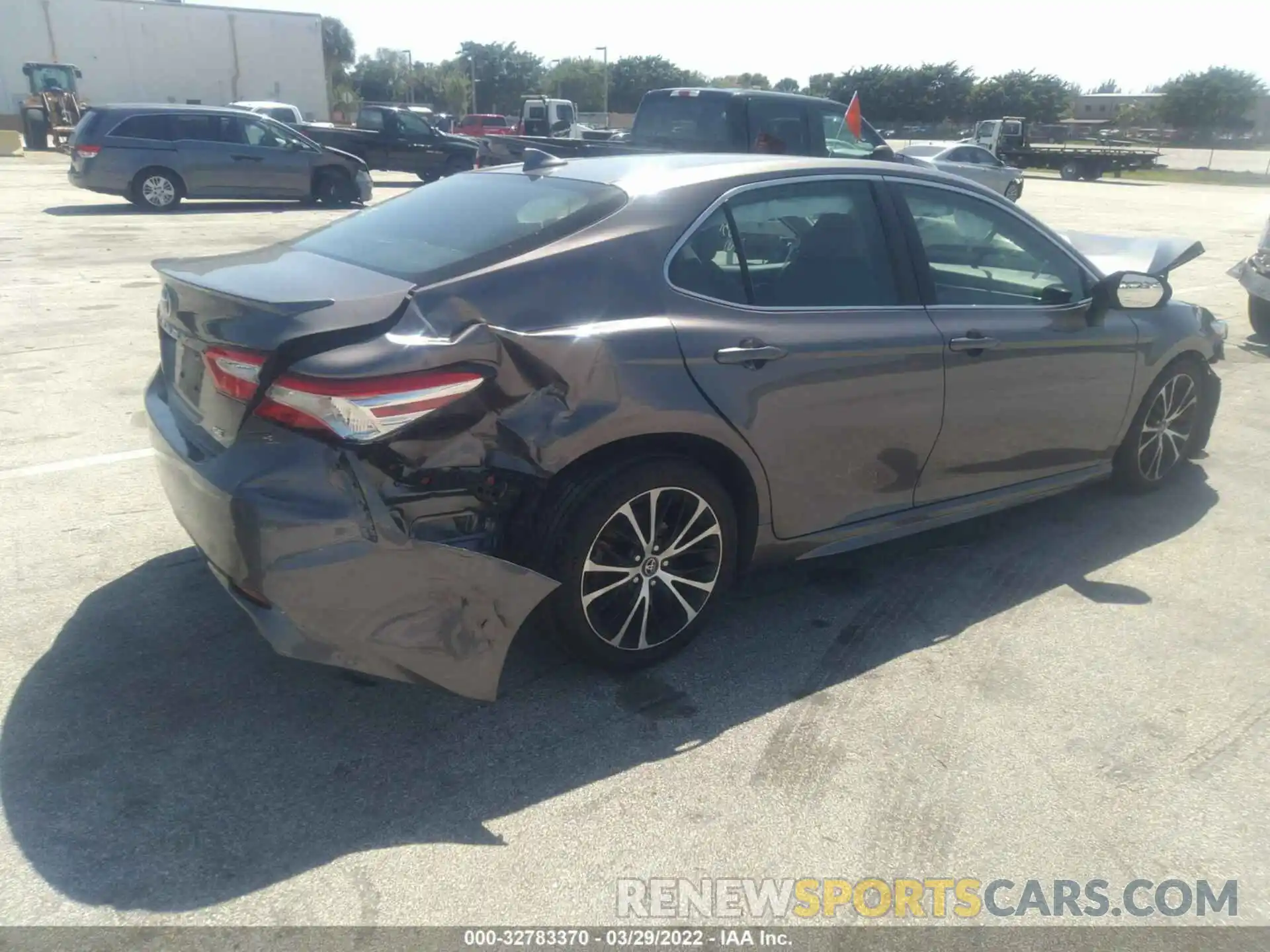 4 Photograph of a damaged car 4T1G11AK1LU306912 TOYOTA CAMRY 2020