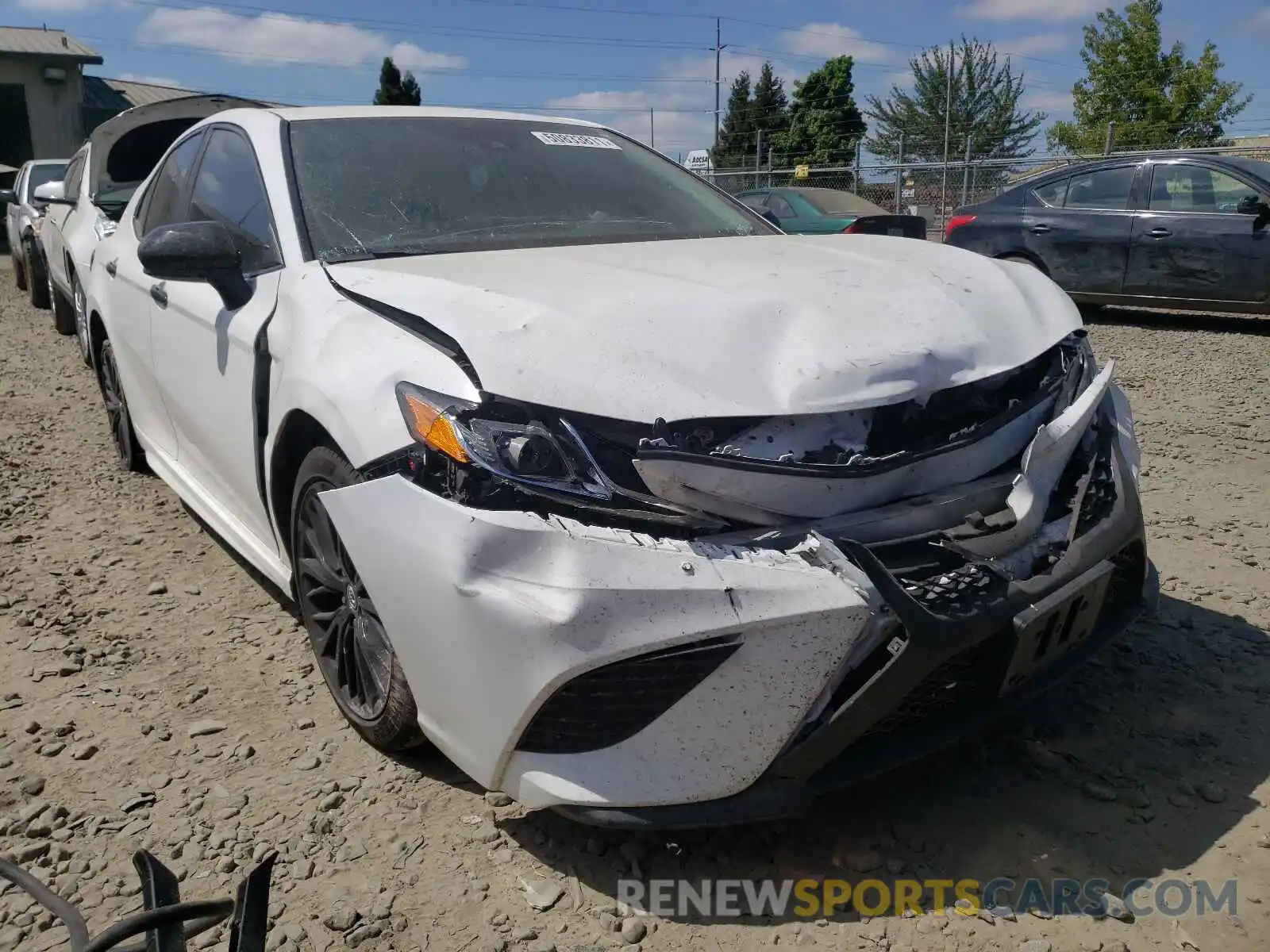 1 Photograph of a damaged car 4T1G11AK1LU310538 TOYOTA CAMRY 2020