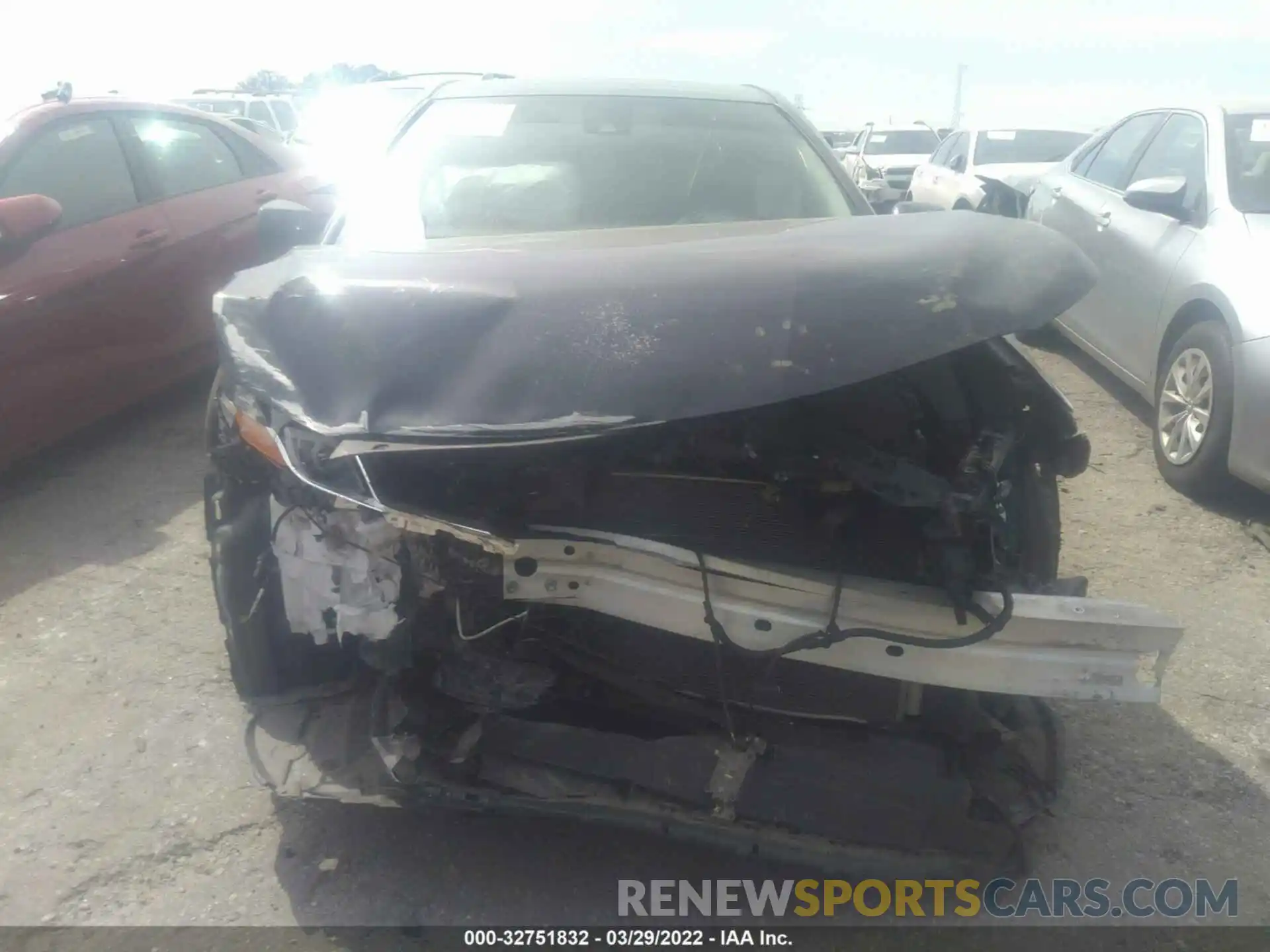 6 Photograph of a damaged car 4T1G11AK1LU310586 TOYOTA CAMRY 2020