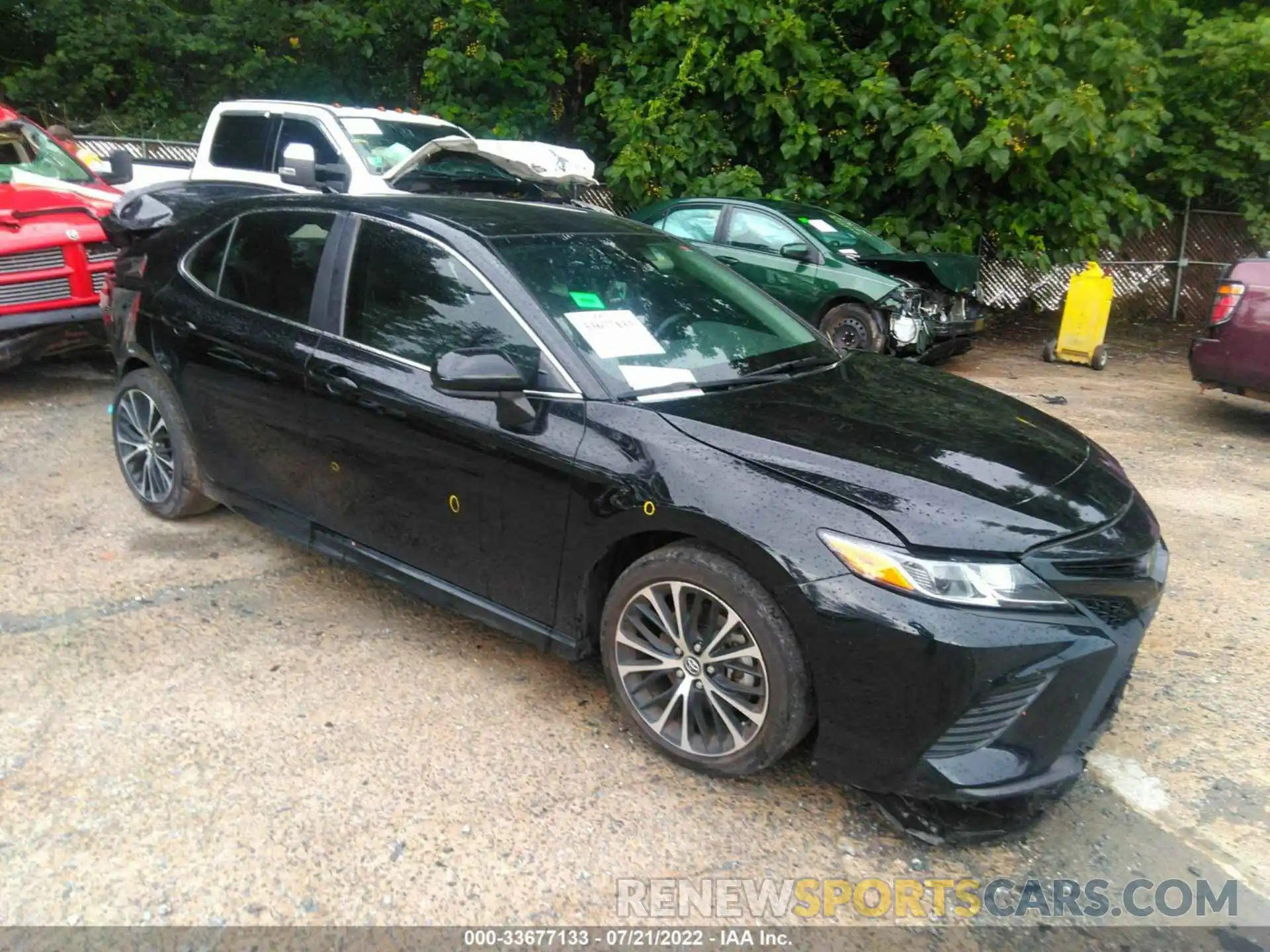 1 Photograph of a damaged car 4T1G11AK1LU313021 TOYOTA CAMRY 2020