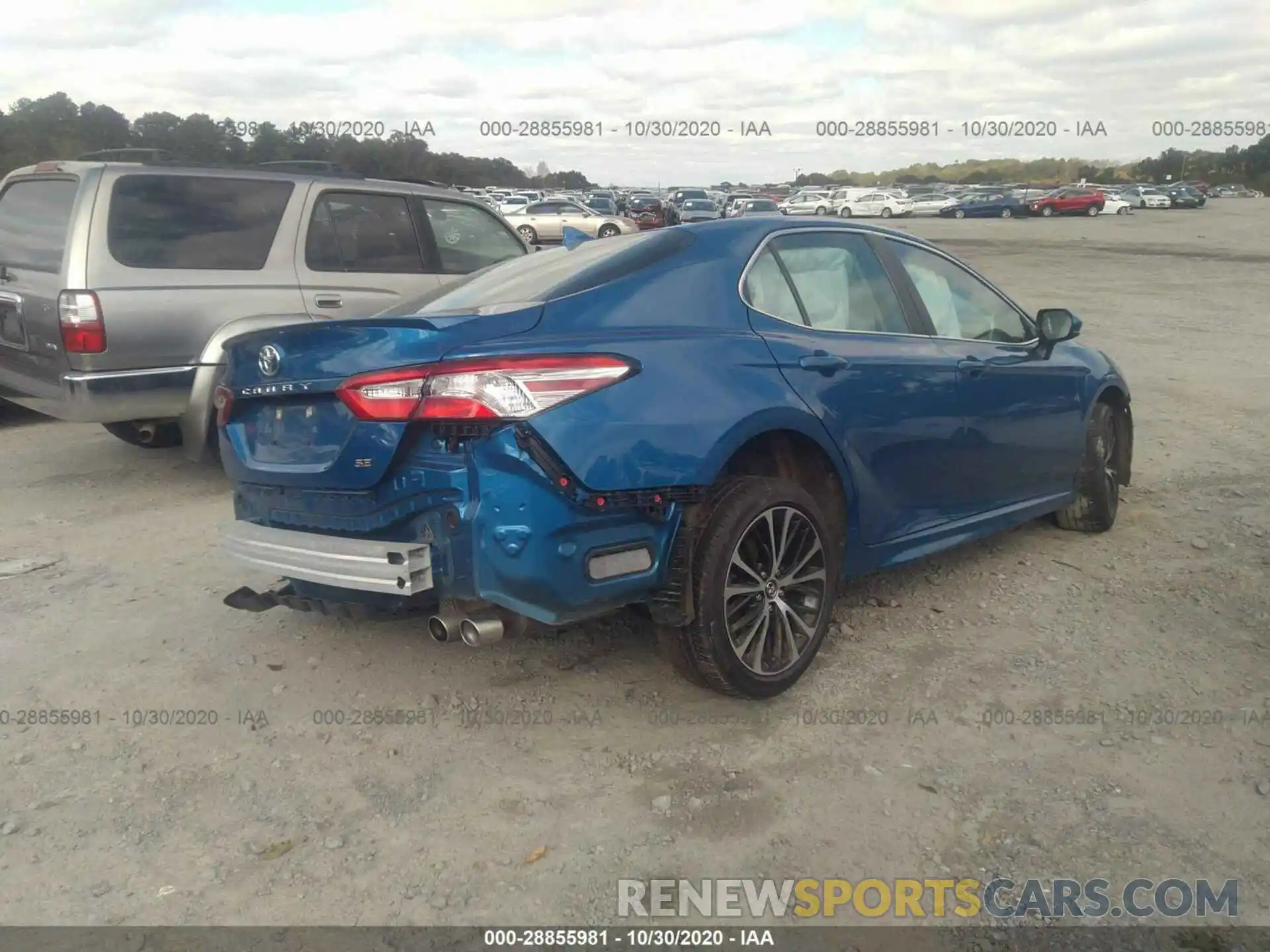 4 Photograph of a damaged car 4T1G11AK1LU314282 TOYOTA CAMRY 2020