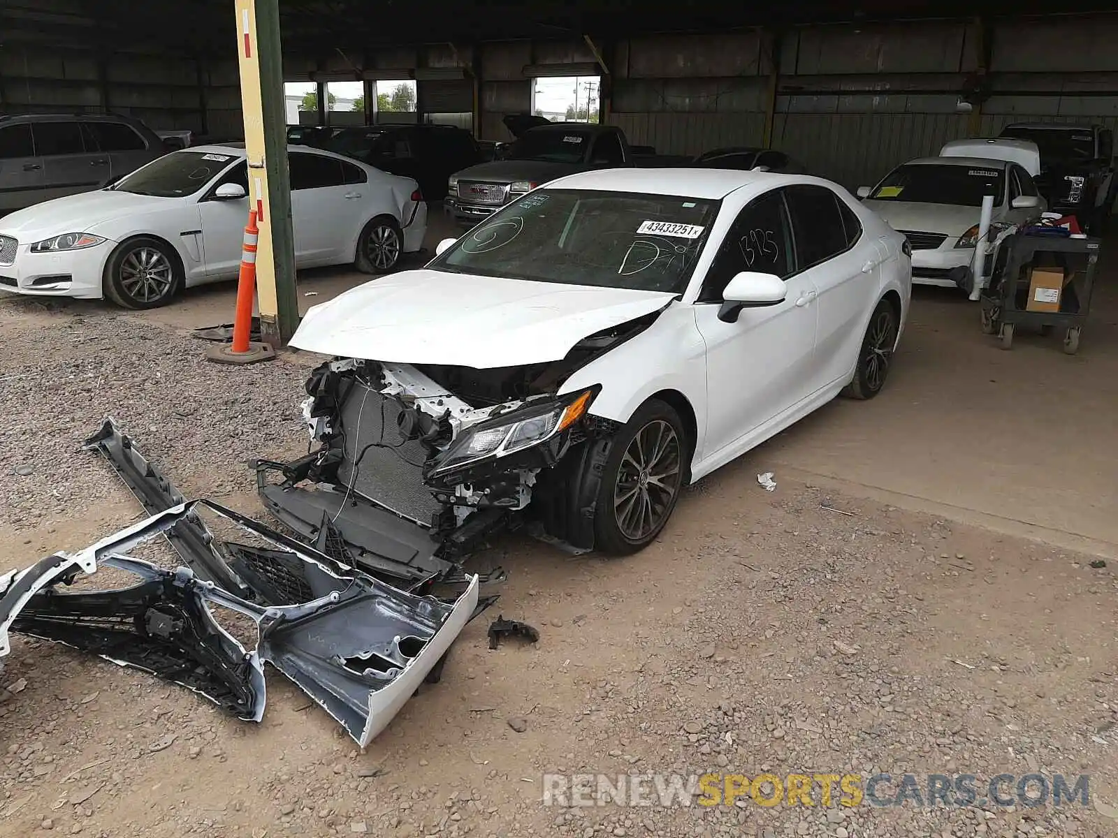 2 Photograph of a damaged car 4T1G11AK1LU315514 TOYOTA CAMRY 2020