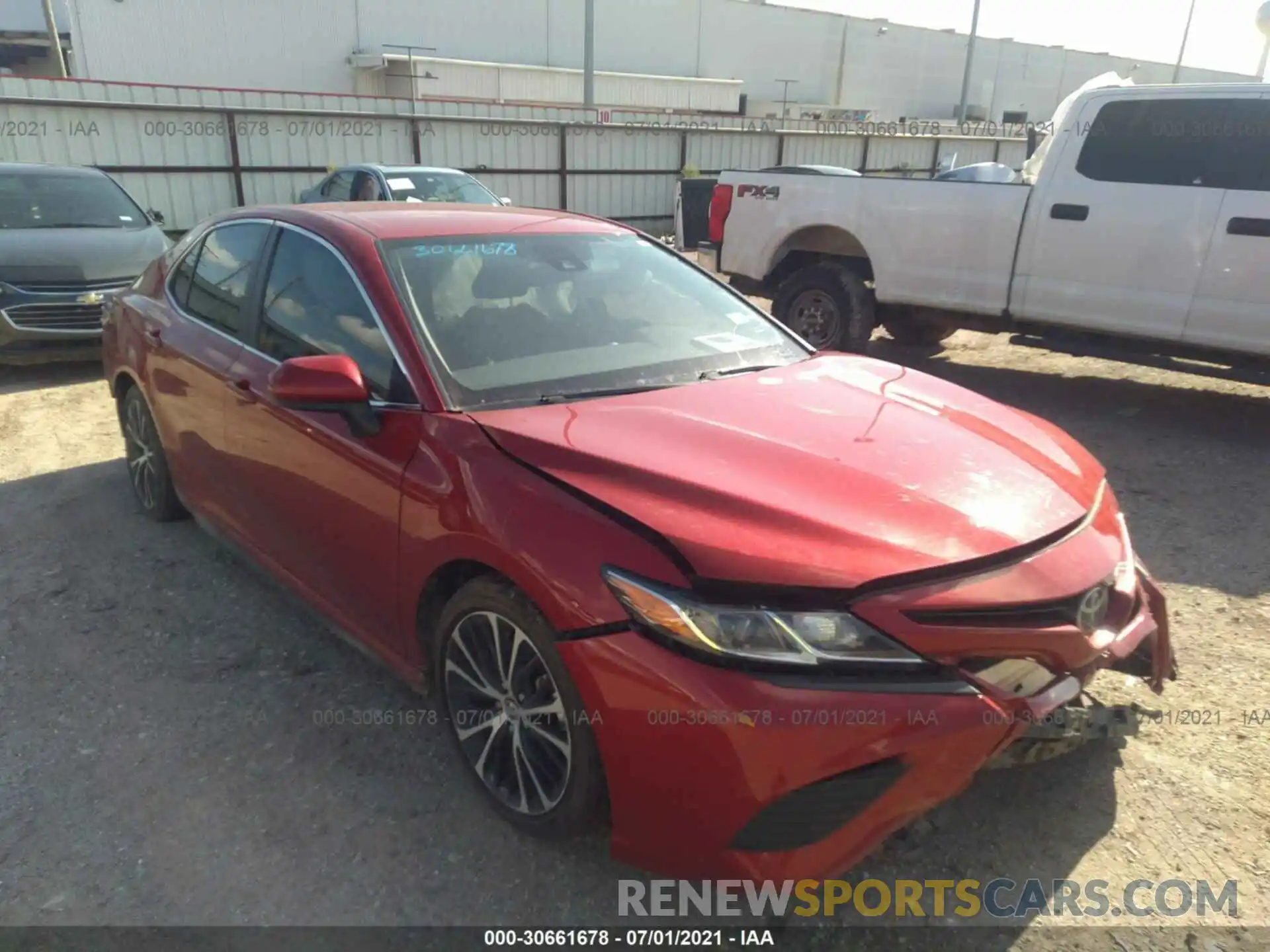 1 Photograph of a damaged car 4T1G11AK1LU319773 TOYOTA CAMRY 2020