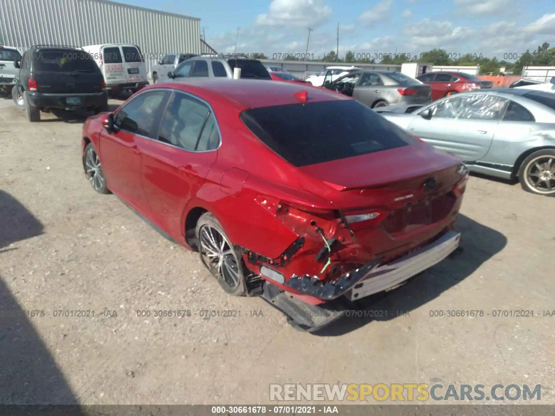 3 Photograph of a damaged car 4T1G11AK1LU319773 TOYOTA CAMRY 2020