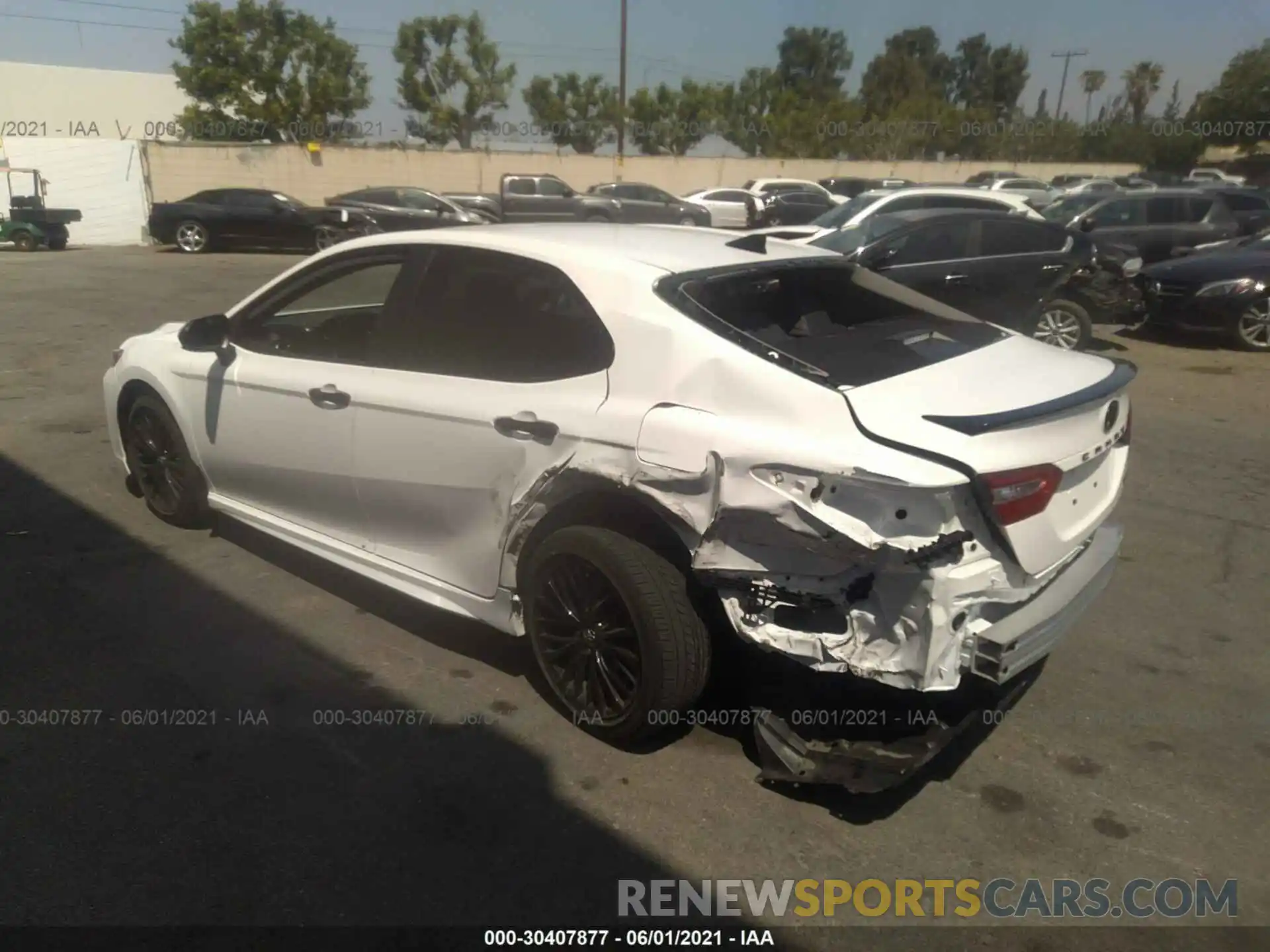 3 Photograph of a damaged car 4T1G11AK1LU320356 TOYOTA CAMRY 2020