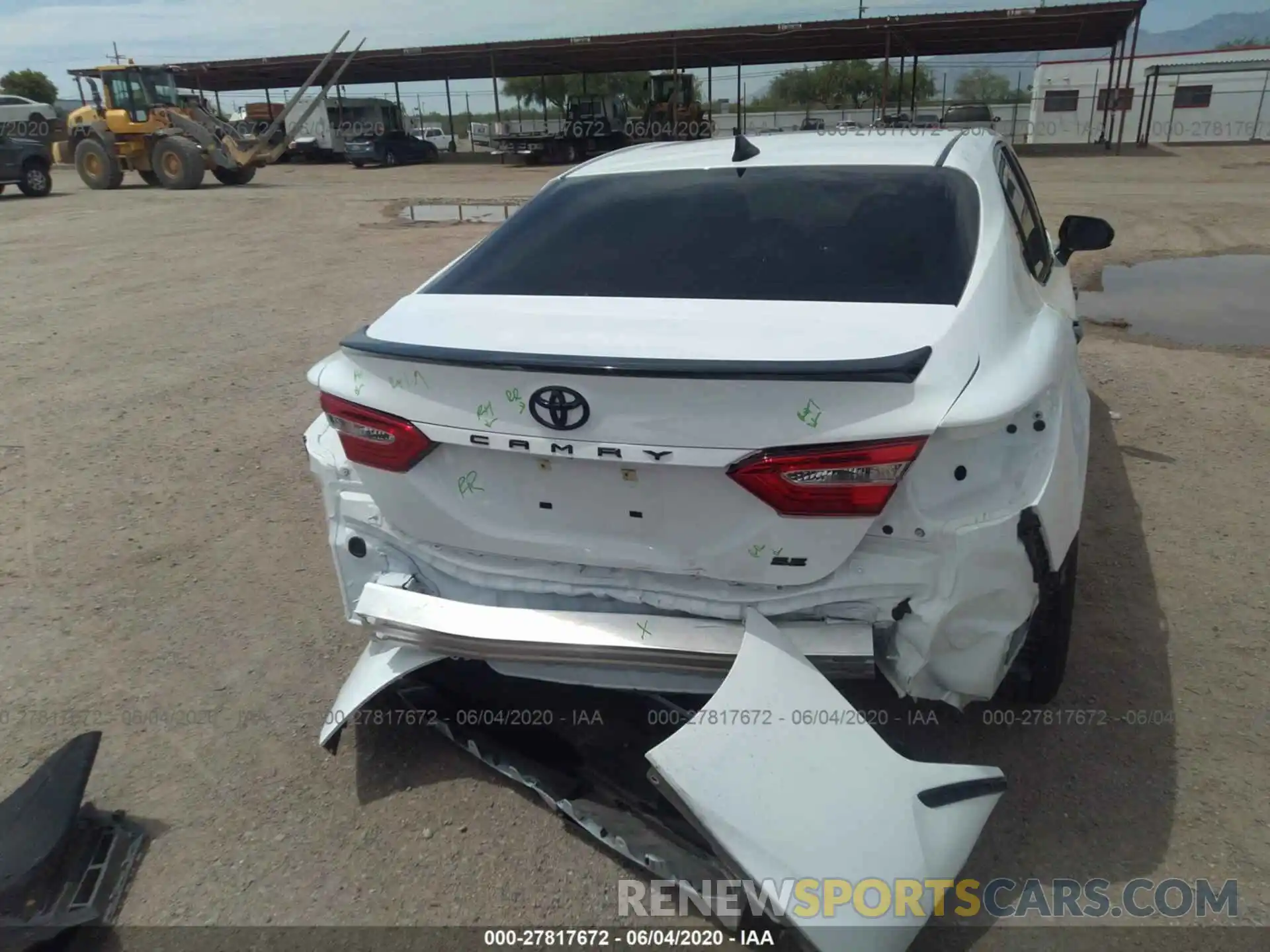 6 Photograph of a damaged car 4T1G11AK1LU321460 TOYOTA CAMRY 2020