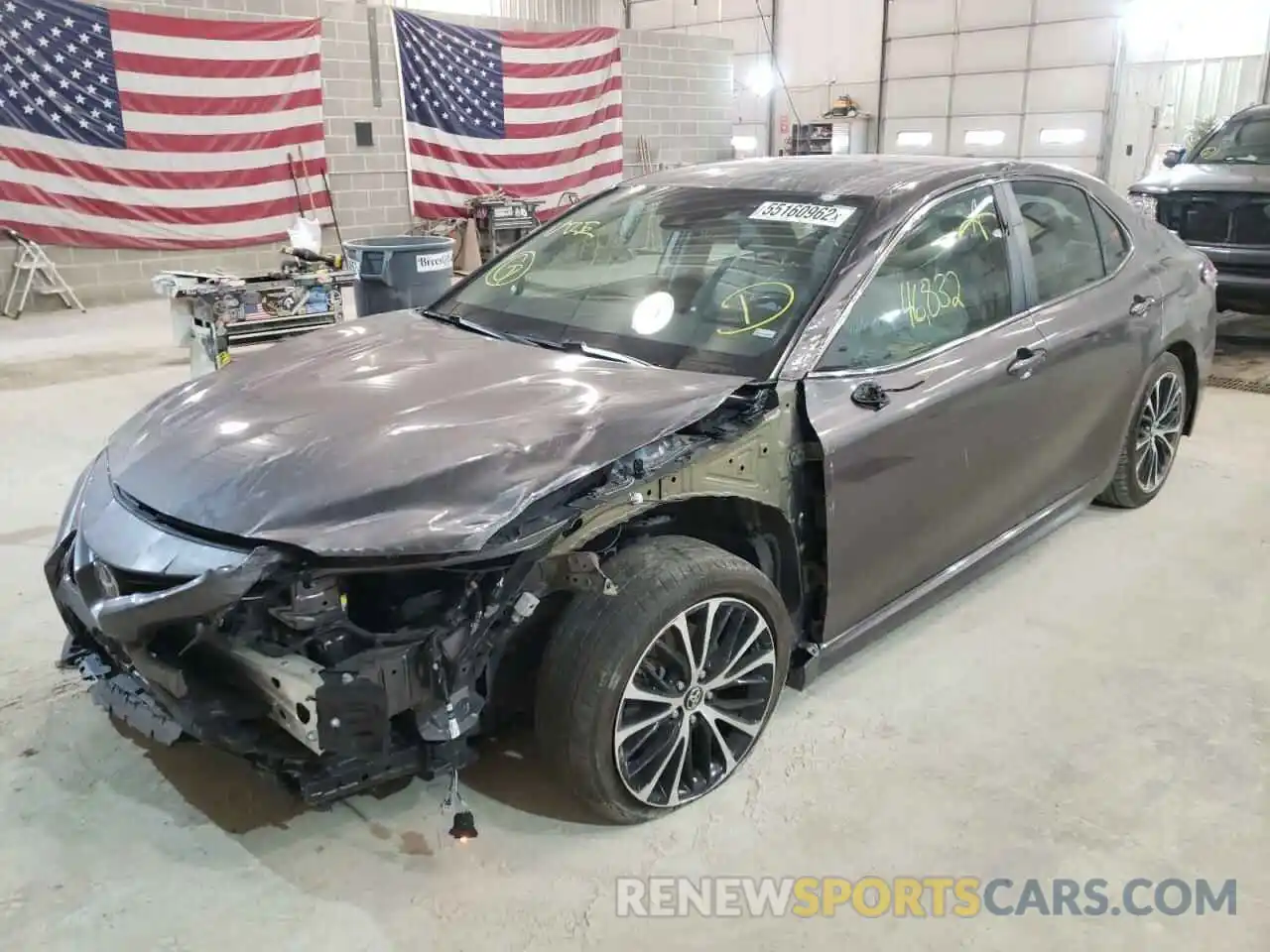 2 Photograph of a damaged car 4T1G11AK1LU328294 TOYOTA CAMRY 2020