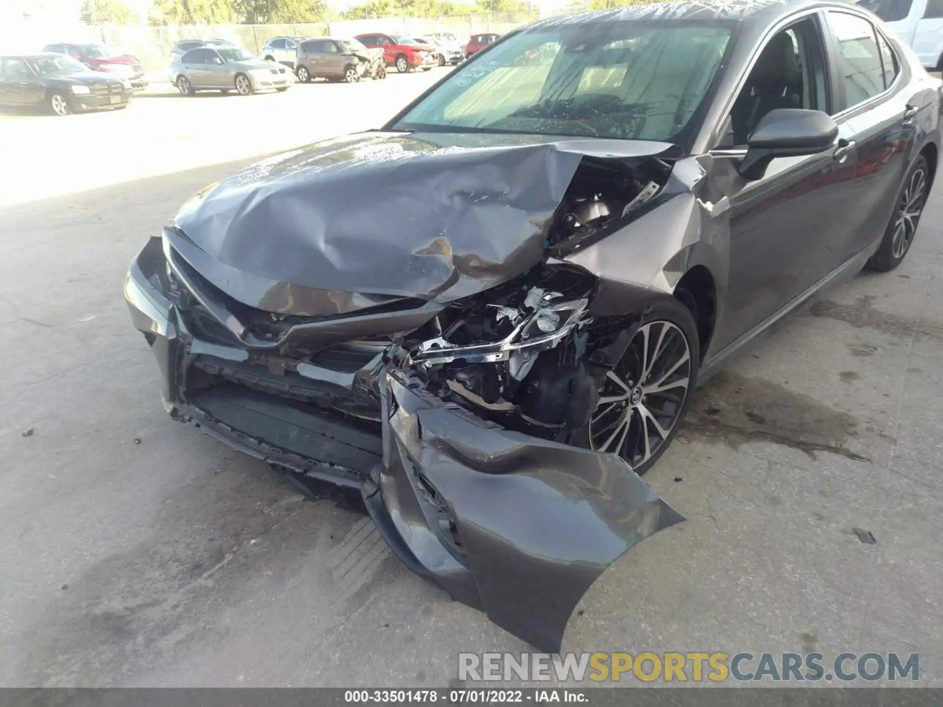 6 Photograph of a damaged car 4T1G11AK1LU328490 TOYOTA CAMRY 2020