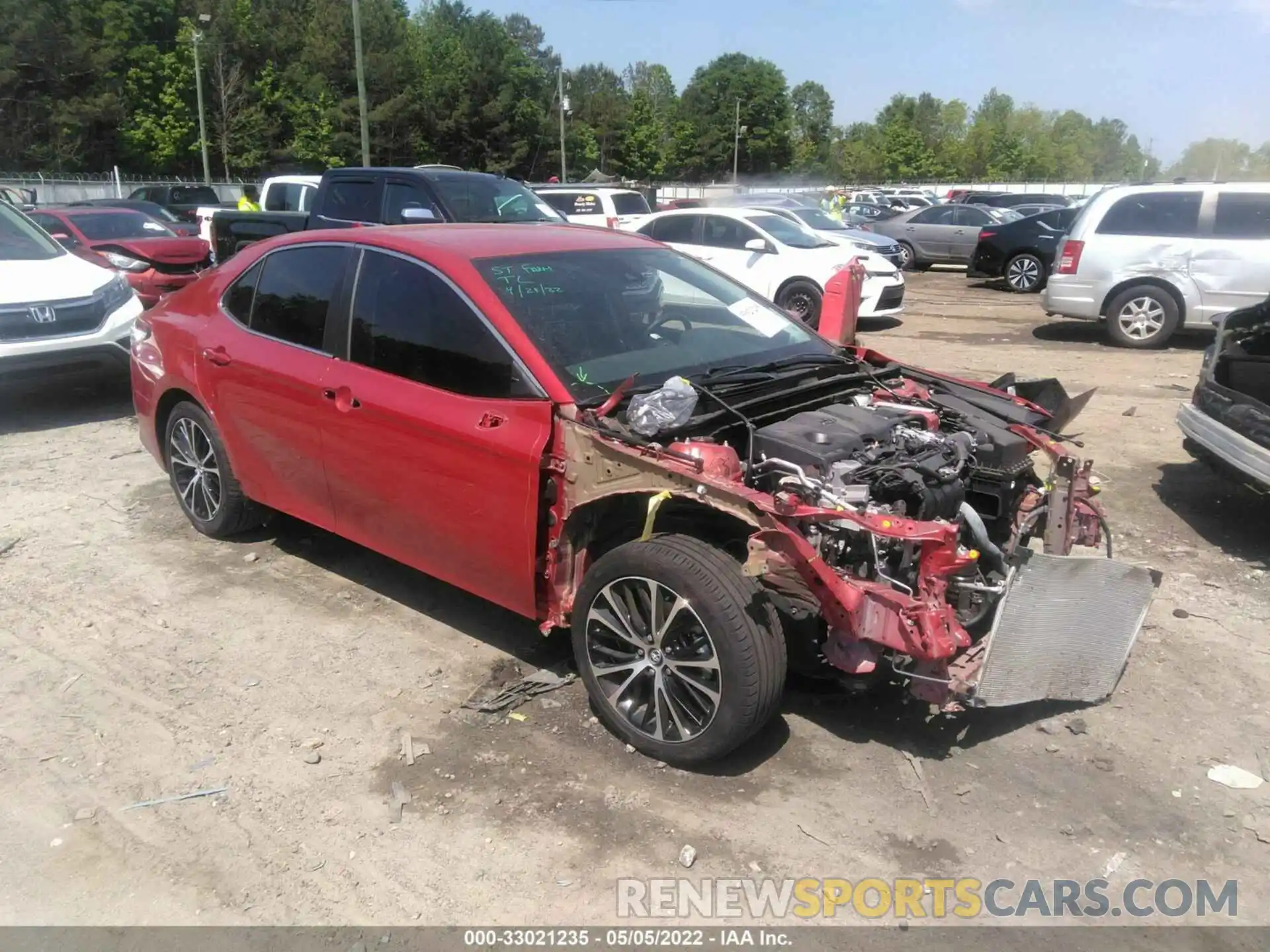 1 Photograph of a damaged car 4T1G11AK1LU329915 TOYOTA CAMRY 2020