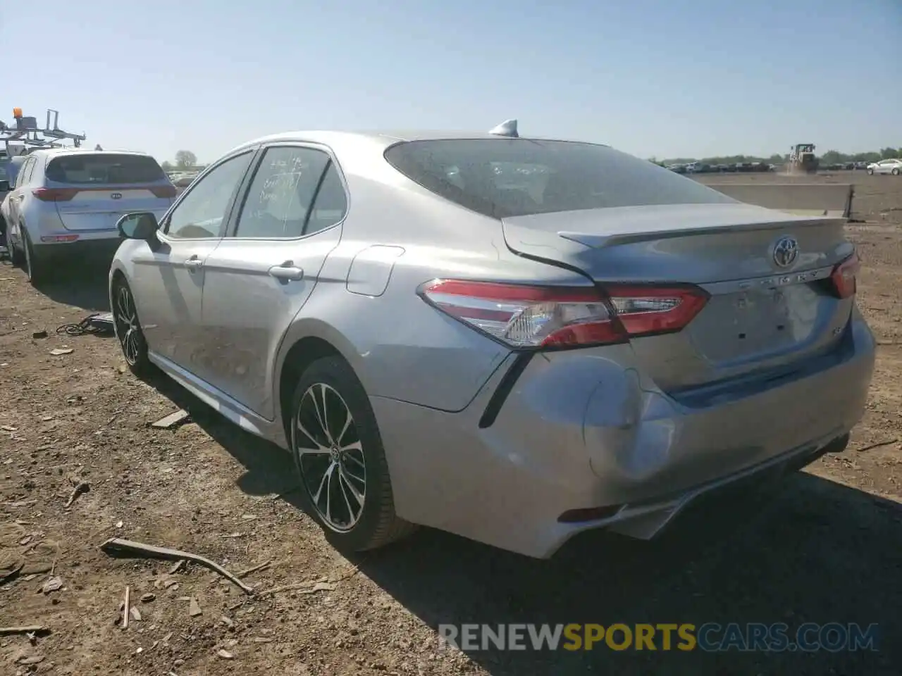 3 Photograph of a damaged car 4T1G11AK1LU330630 TOYOTA CAMRY 2020