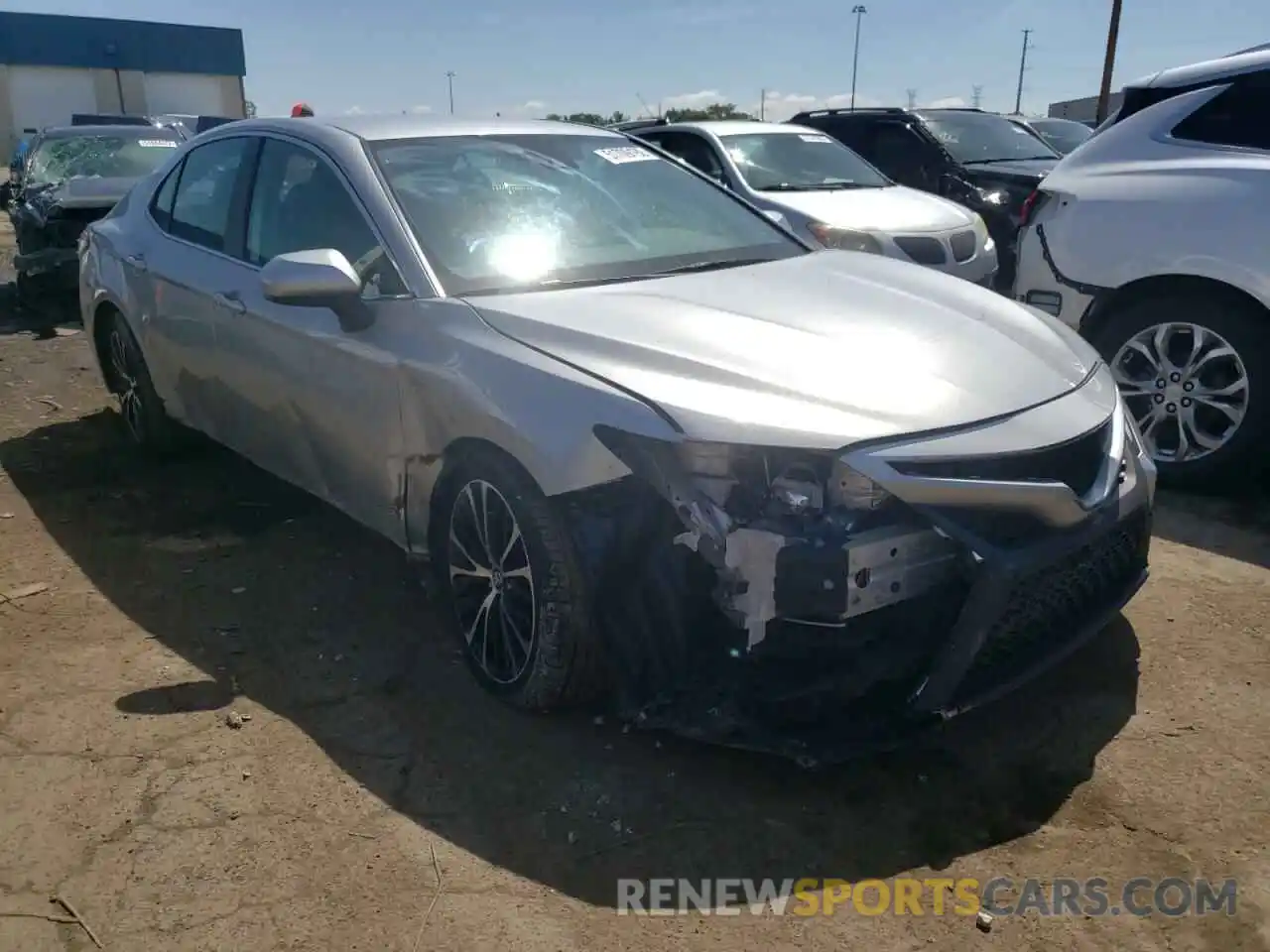 1 Photograph of a damaged car 4T1G11AK1LU330899 TOYOTA CAMRY 2020