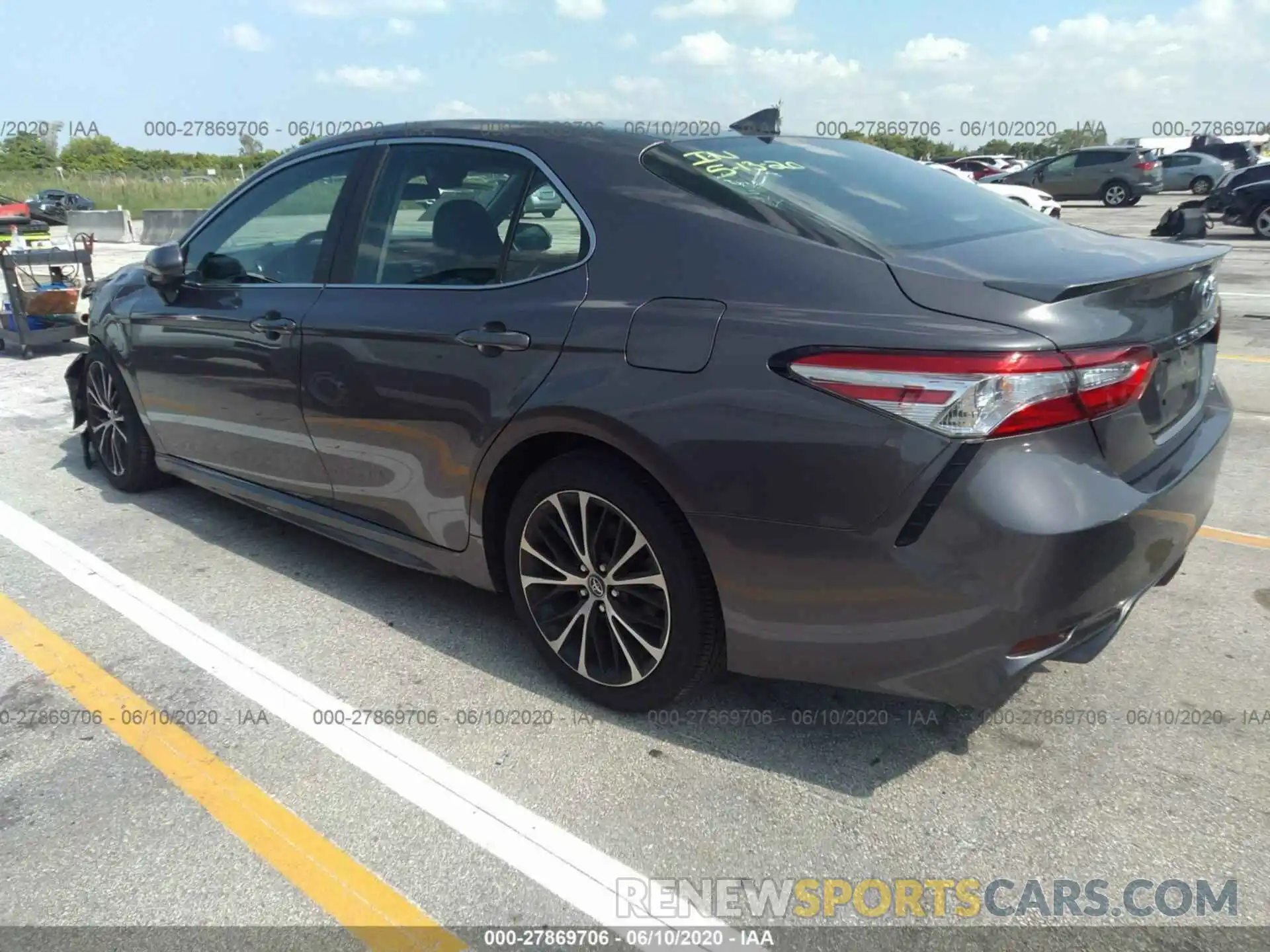 3 Photograph of a damaged car 4T1G11AK1LU331387 TOYOTA CAMRY 2020